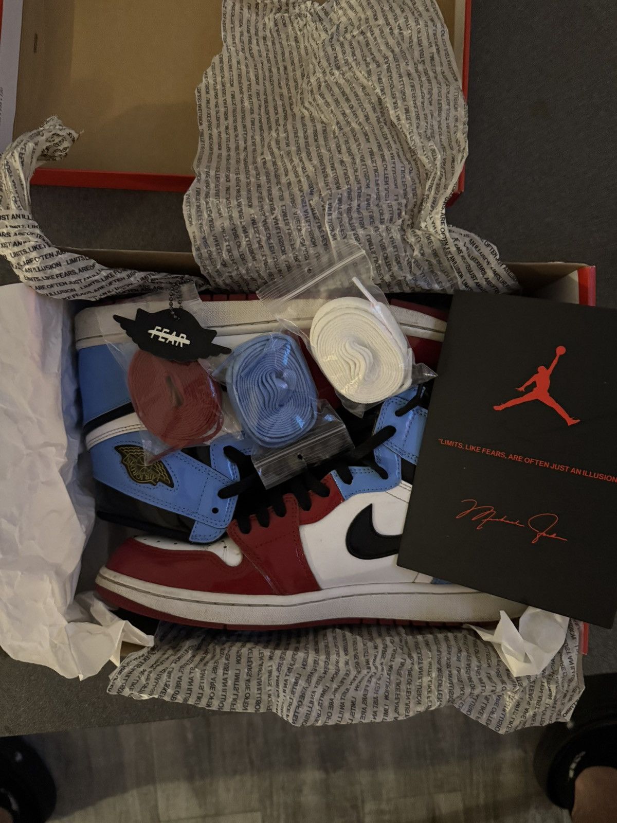 Jordan Brand × Nike Air Jordan 1 Retro High Og Fearless Size US 10 / EU 43 - 8 Thumbnail