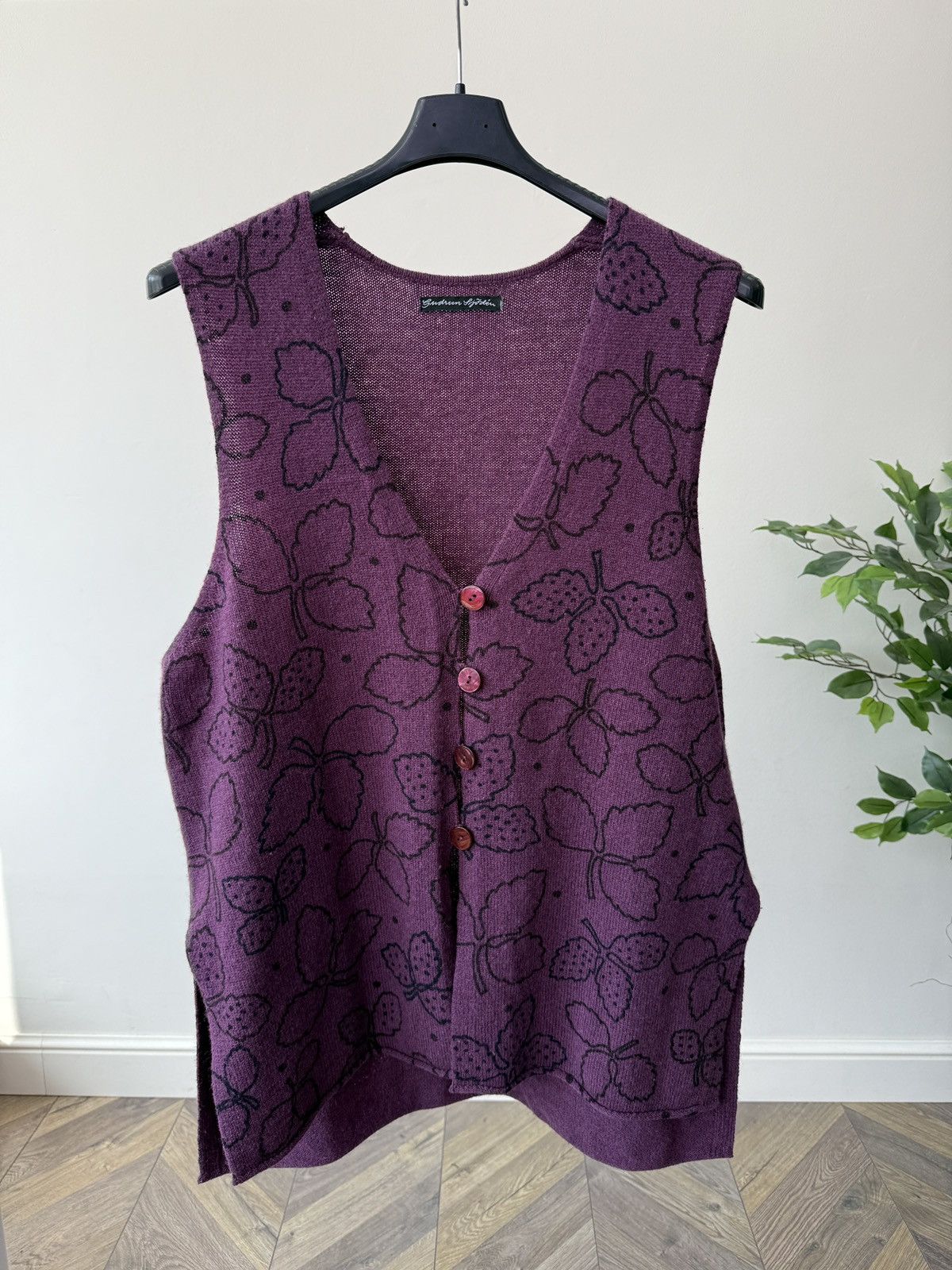 Gudrun Sjoden Vintage Gudrun Sjoden Womens Wool Knit Vest Floral Pattern Size M / US 6-8 / IT 42-44 - 4 Thumbnail