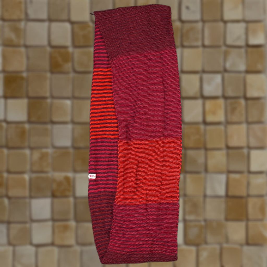 The North Face VINTAGE The North Face Striped Loop Scarf Winter Wrap Stole Outdoor Hiking Neck Warmer Women Scarf Red 90s Retro Bohemian Fashion Outdoor Neck Warmer Size ONE SIZE - 1 Thumbnail