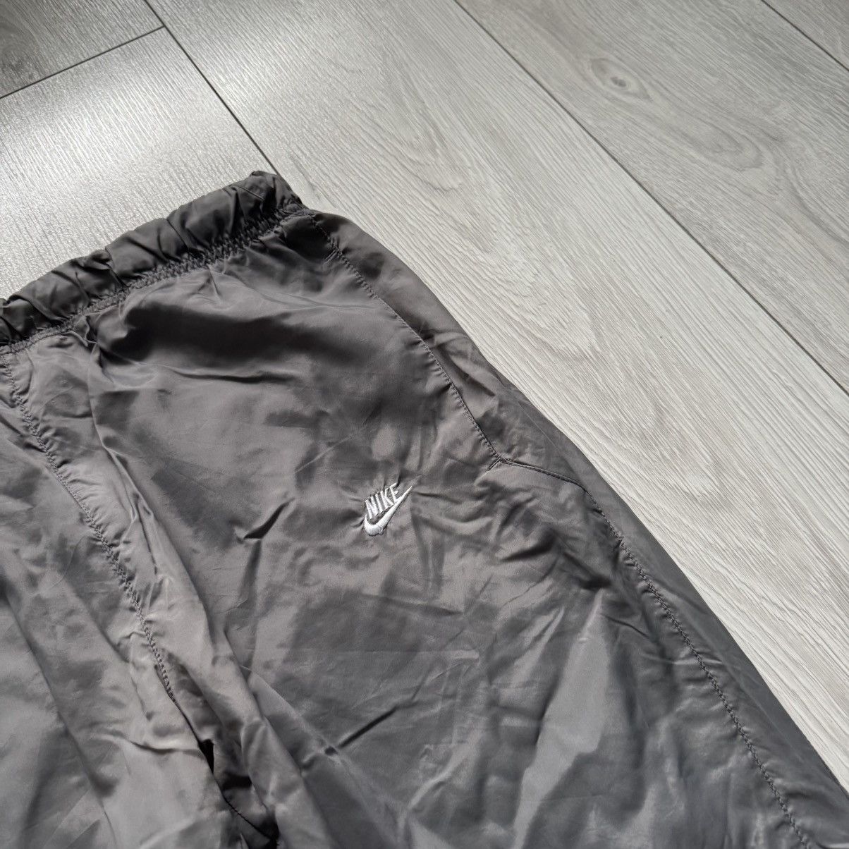 Vintage Vintage nike track pants y2k gorpcore sweatpants parachute Size US 34 / EU 50 - 2 Thumbnail