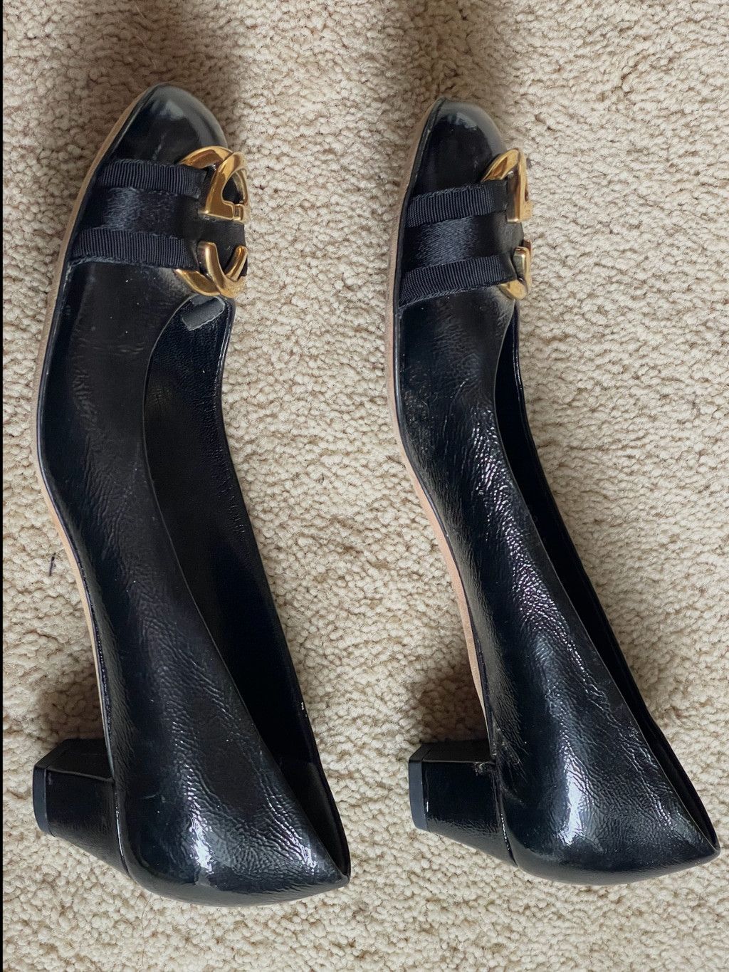 Gucci Gucci Black Patent Leather Block Heel Pumps G Gold Buckle 37 Size US 7 / IT 37 - 4 Thumbnail
