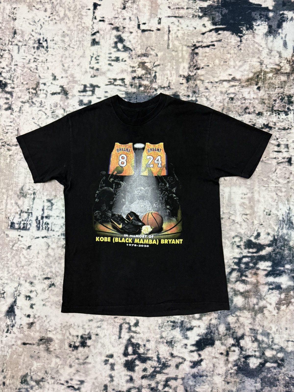 NBA Kobe(black mamba)bryant in memories tshirt Size US L / EU 52-54 / 3 - 3 Thumbnail