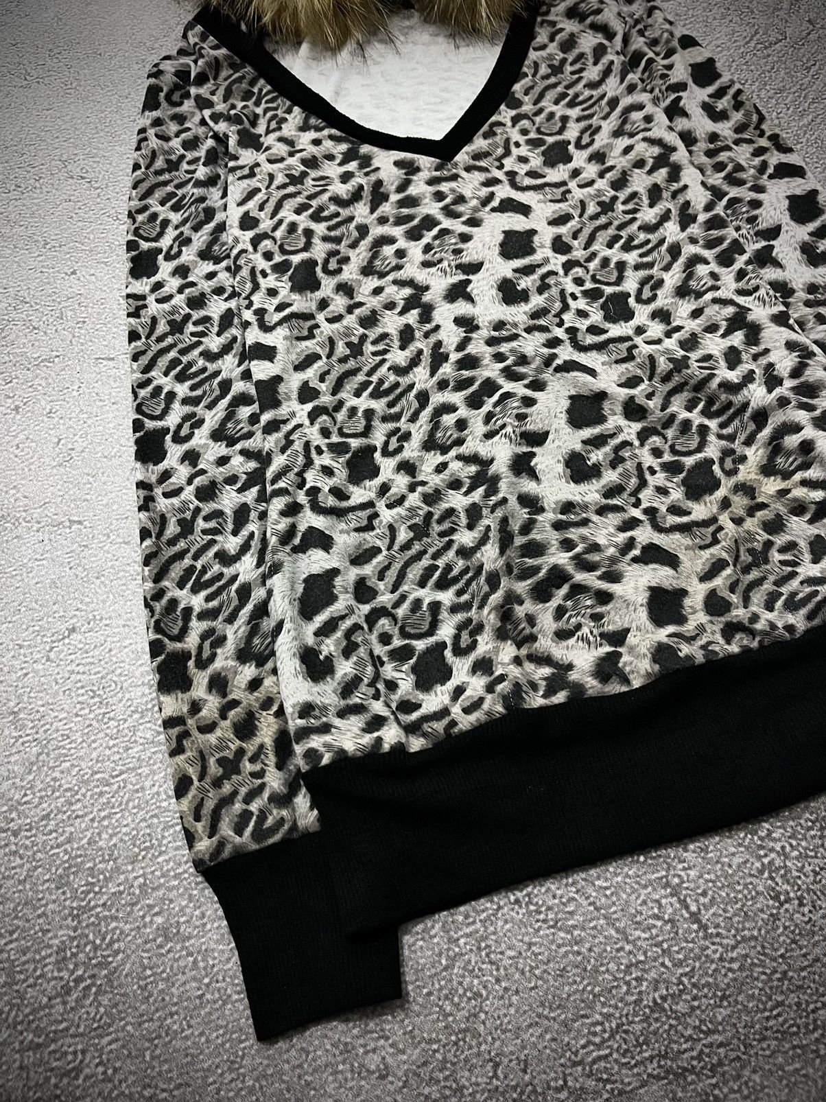 Japanese Brand Y2K Japanese Skinny Lip Fur Leopart Print Hoodie Size US M / EU 48-50 / 2 - 2 Thumbnail