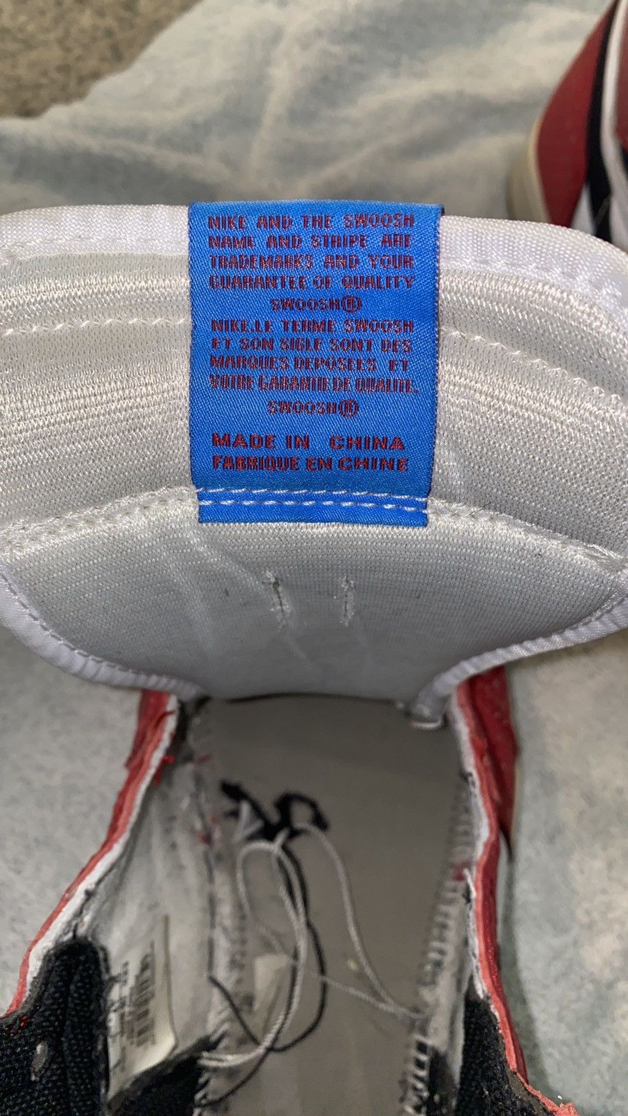 Jordan Brand Jordan 1 Retro High Chicago Spider Man Origin Story Size US 8 / EU 41 - 13 Thumbnail