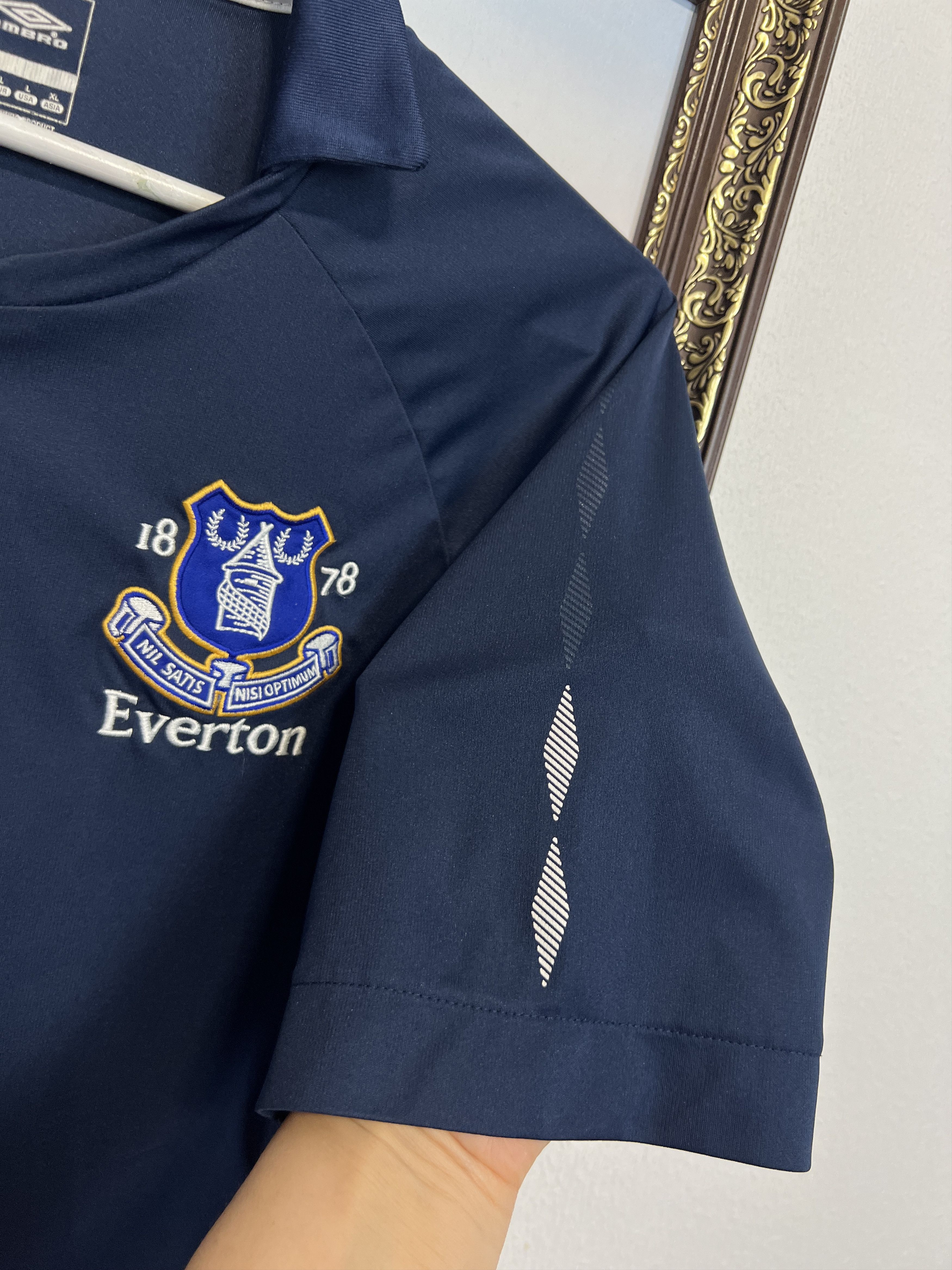 Umbro Everton Football Polo Shirt Soccer Train Jersey Trikot Size US L / EU 52-54 / 3 - 4 Thumbnail