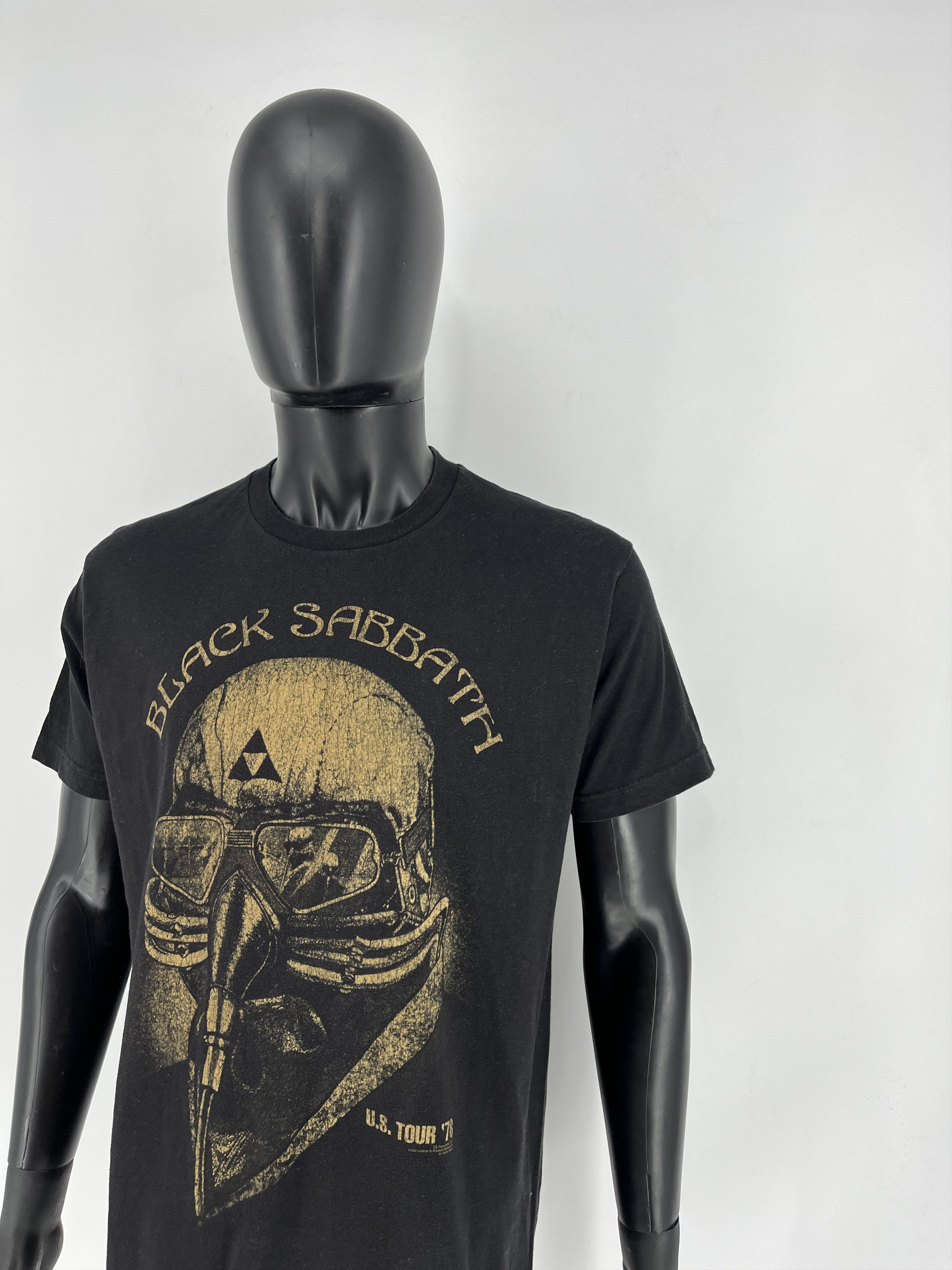 Band Tees Vintage Black Sabbath Big Logo Y2K T-Shirt Band Rock Metal Size US L / EU 52-54 / 3 - 4 Thumbnail