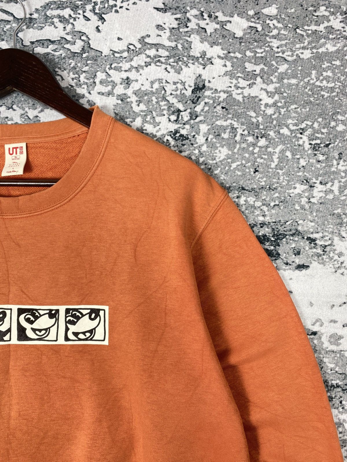 Keith Haring × Mickey Mouse × Uniqlo Vintage Uniqlo Mickey Mouse x Keith Haring Sweatshirts Size US XL / EU 56 / 4 - 3 Thumbnail
