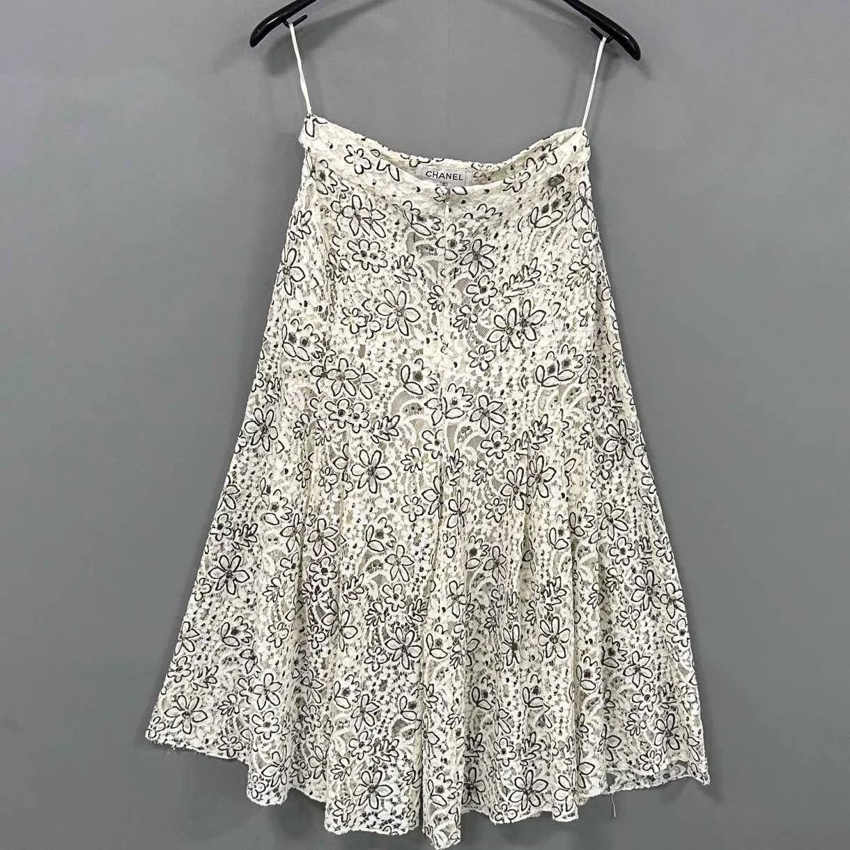 Chanel Chanel Camellia Skort Size 34 Size 25" / US 0 / IT 36 - 1 Thumbnail
