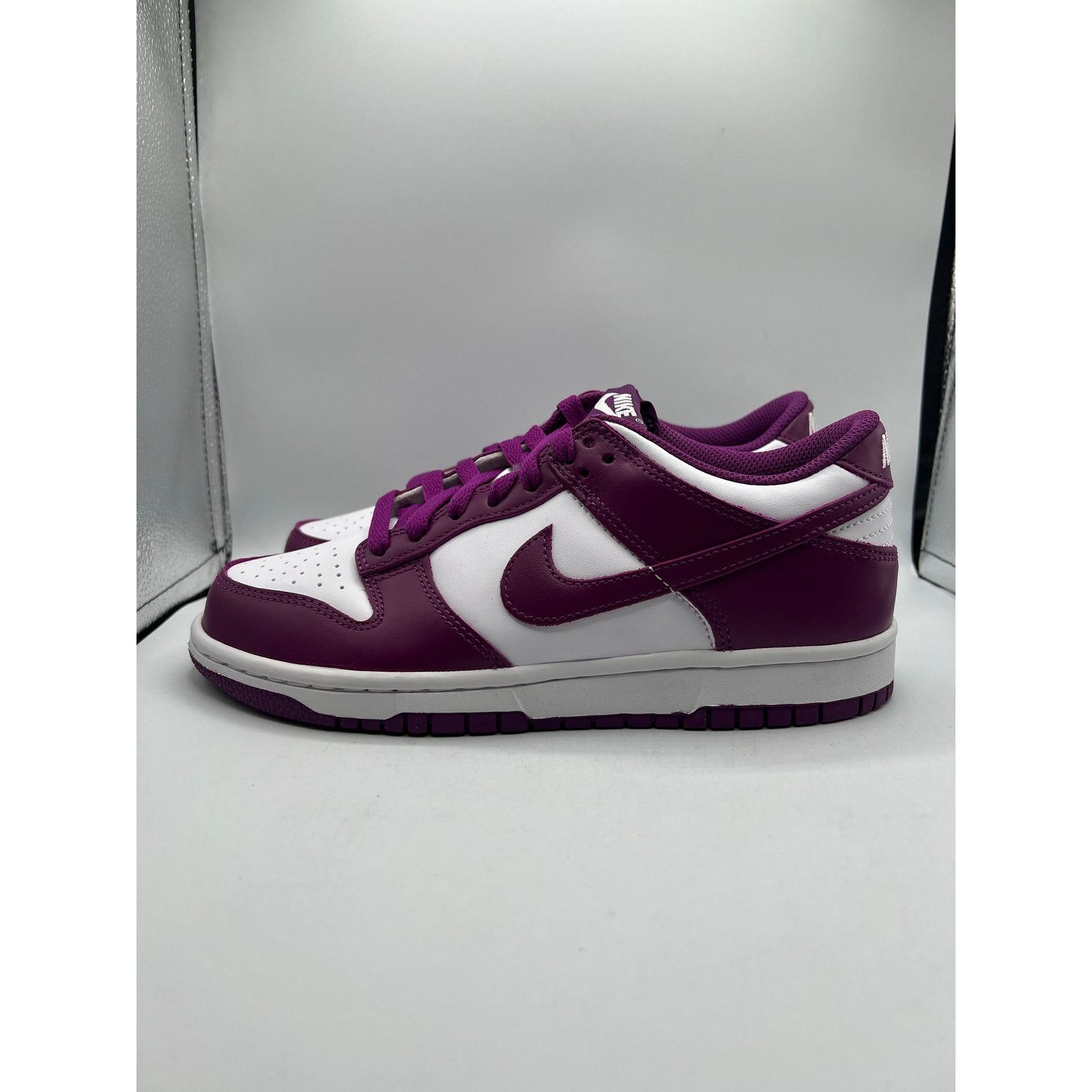 Nike Nike Dunk Low GS “Viotech White” size 6.5y Size US 8 / IT 38 - 1 Thumbnail