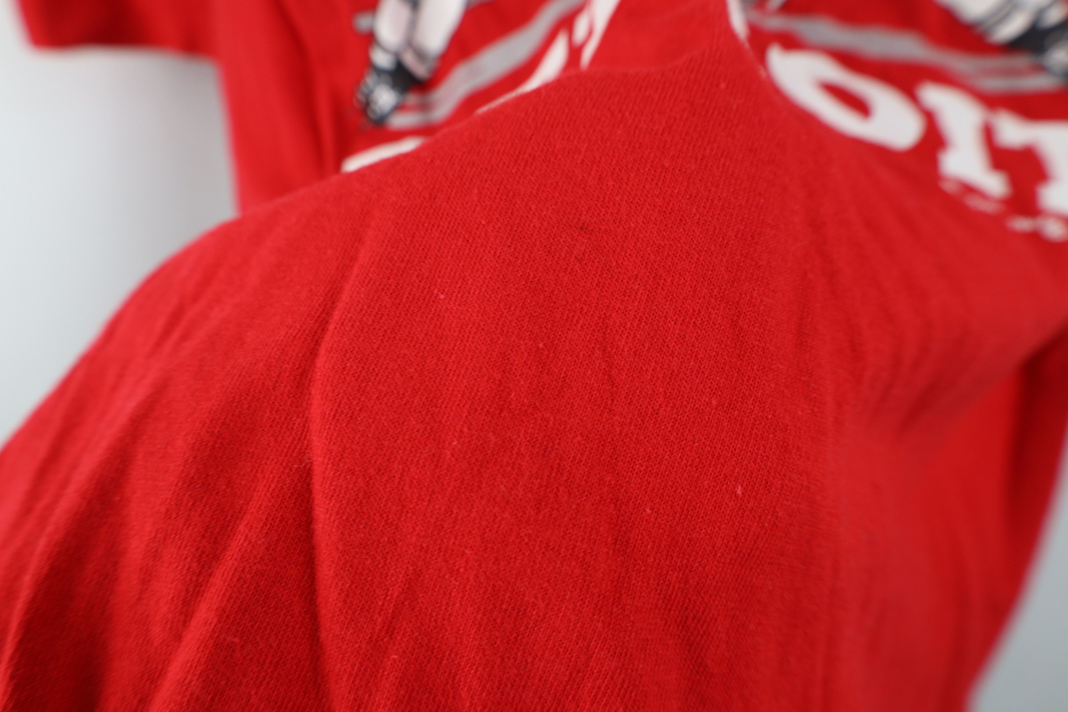 Vintage Vintage 90s Red Wings Hockey Short Sleeve T-Shirt Red USA Size US XL / EU 56 / 4 - 6 Thumbnail
