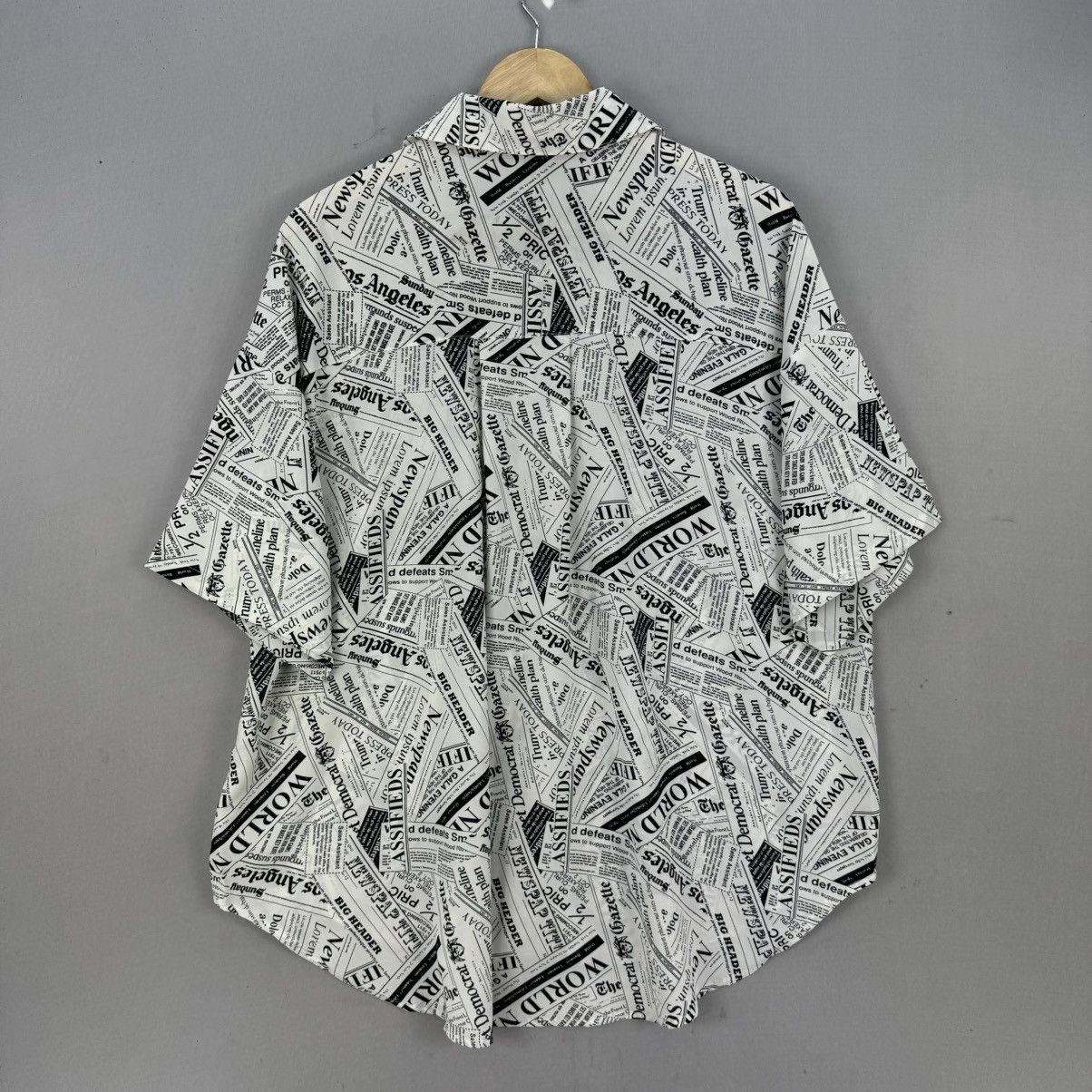 Japanese Brand Spinns All Over Newspaper Print Shirt Size US M / EU 48-50 / 2 - 4 Thumbnail