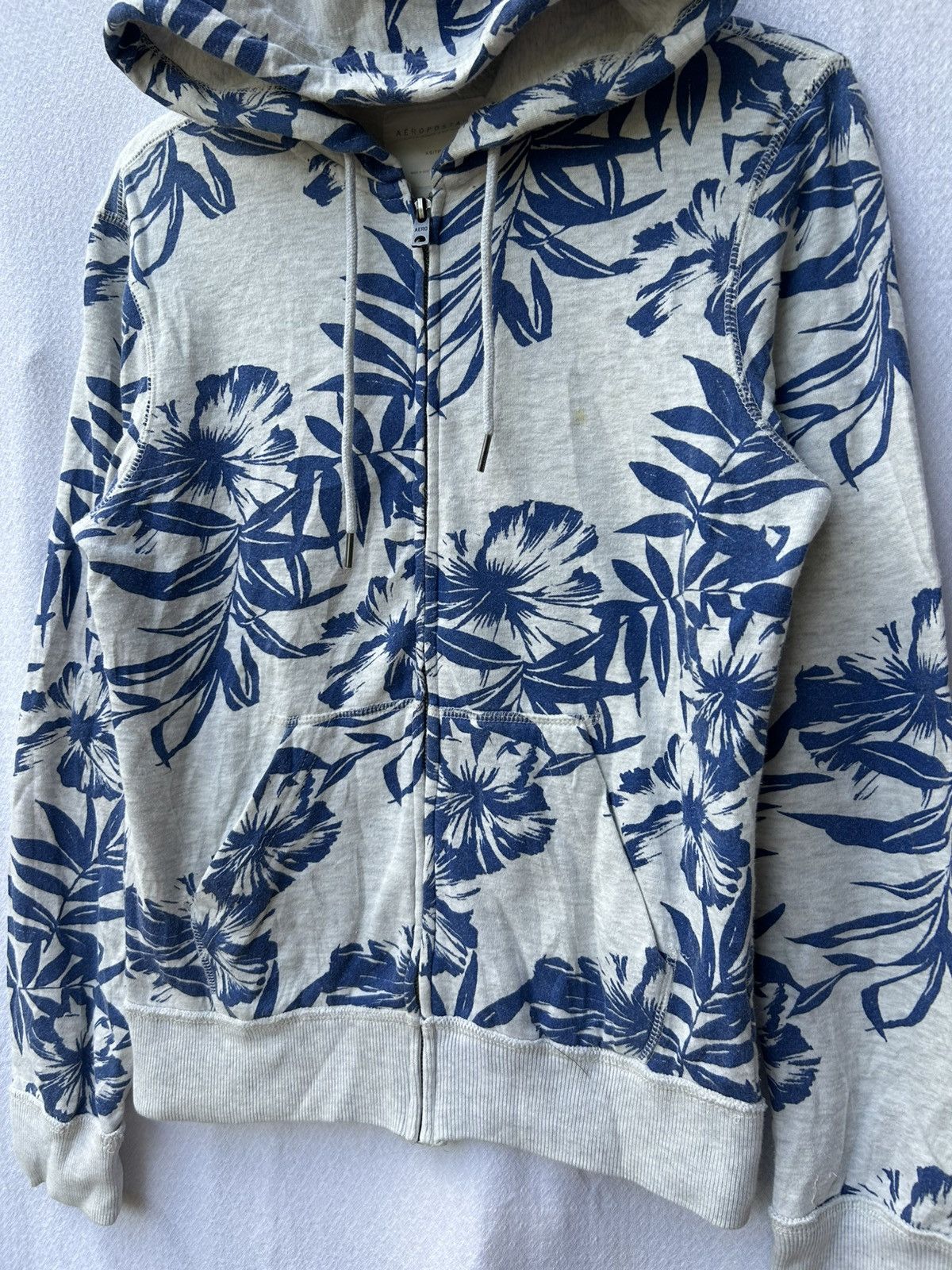 If Six Was Nine × Japanese Brand × Le Grande Bleu (L.G.B.) Aeropostale blue flowers hoodie Ifsixwasnine LGB Size US M / EU 48-50 / 2 - 3 Thumbnail