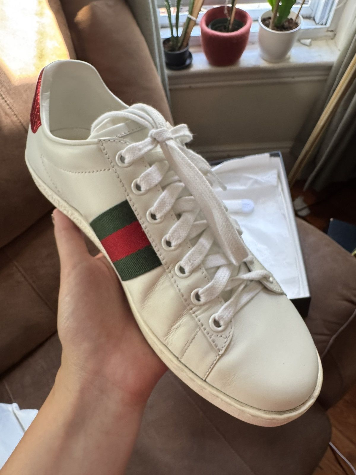 Gucci Women’s Gucci Ace Sneaker with bee Size US 7.5 / IT 37.5 - 2 Thumbnail