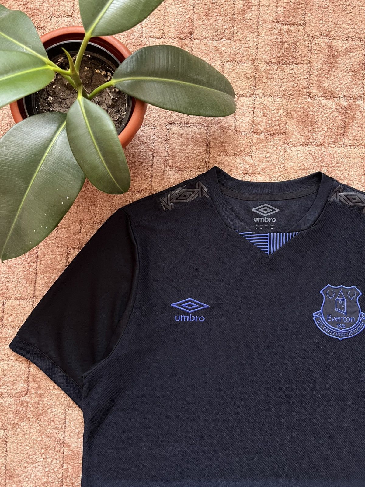 Umbro Everton FC Umbro Blue Training Soccer Jersey Football Shirt Size US M / EU 48-50 / 2 - 2 Thumbnail