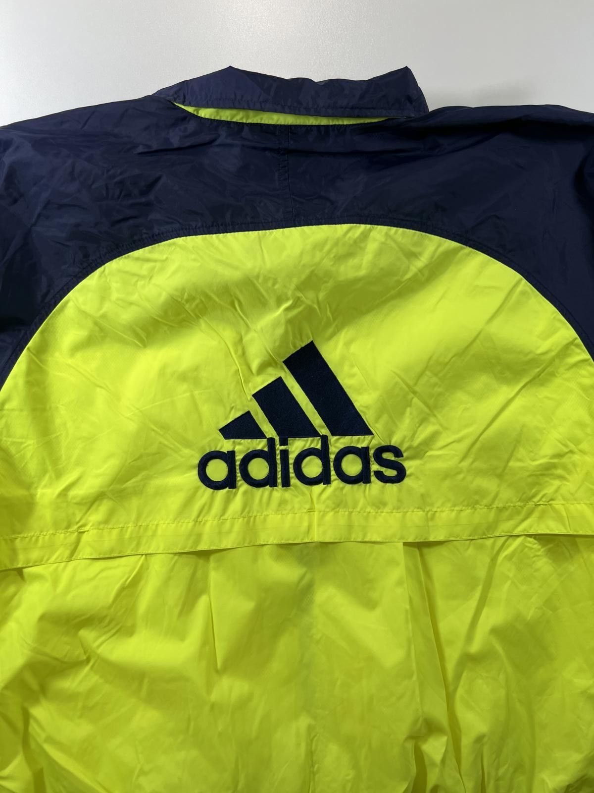 Adidas Vintage Adidas Men's Windbreaker Jacket Yellow Navy Size M Size US M / EU 48-50 / 2 - 9 Thumbnail