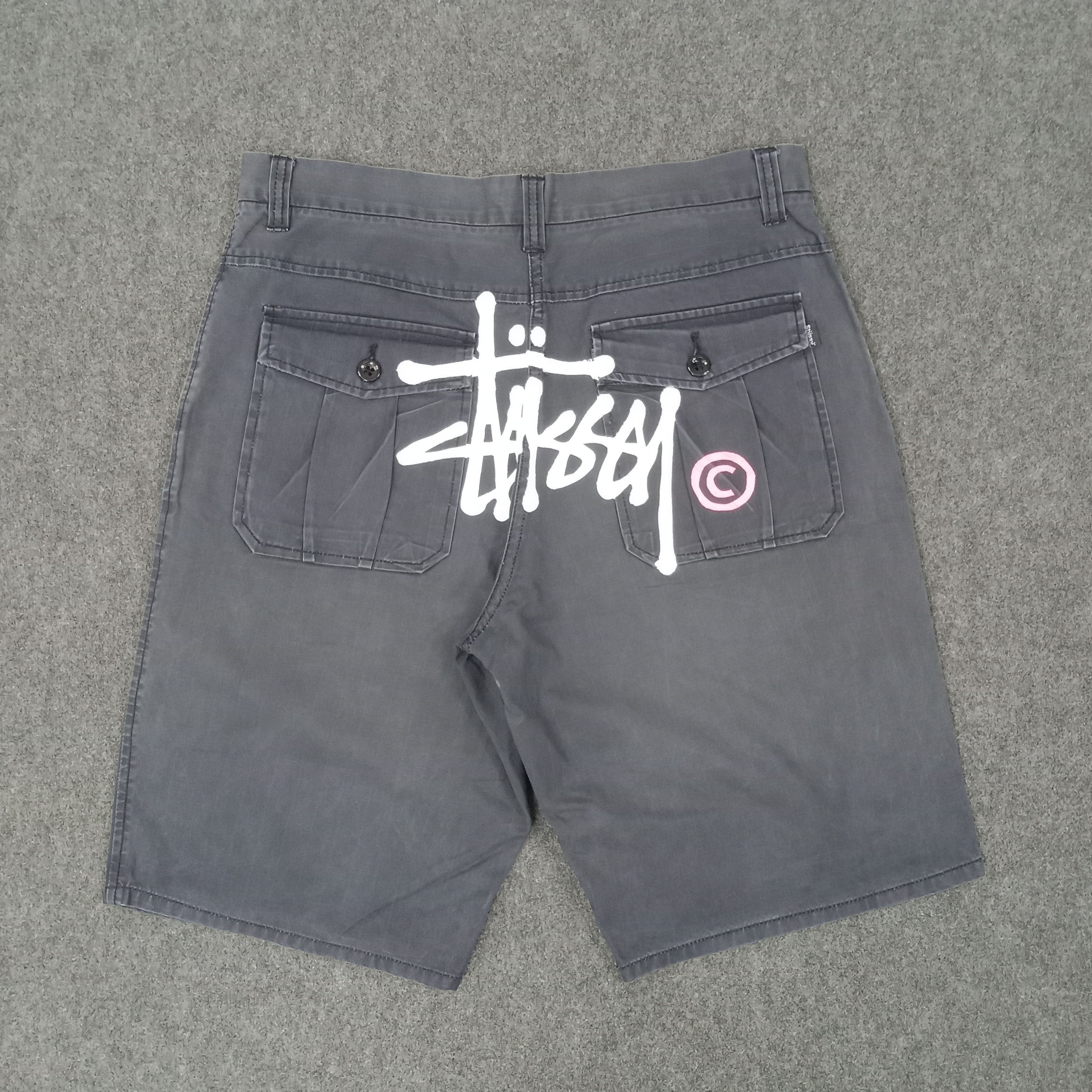 Stussy × Vintage Stussy AmericanStreetwear Custom Art Short Pants C217N14 Size US 33 - 1 Thumbnail