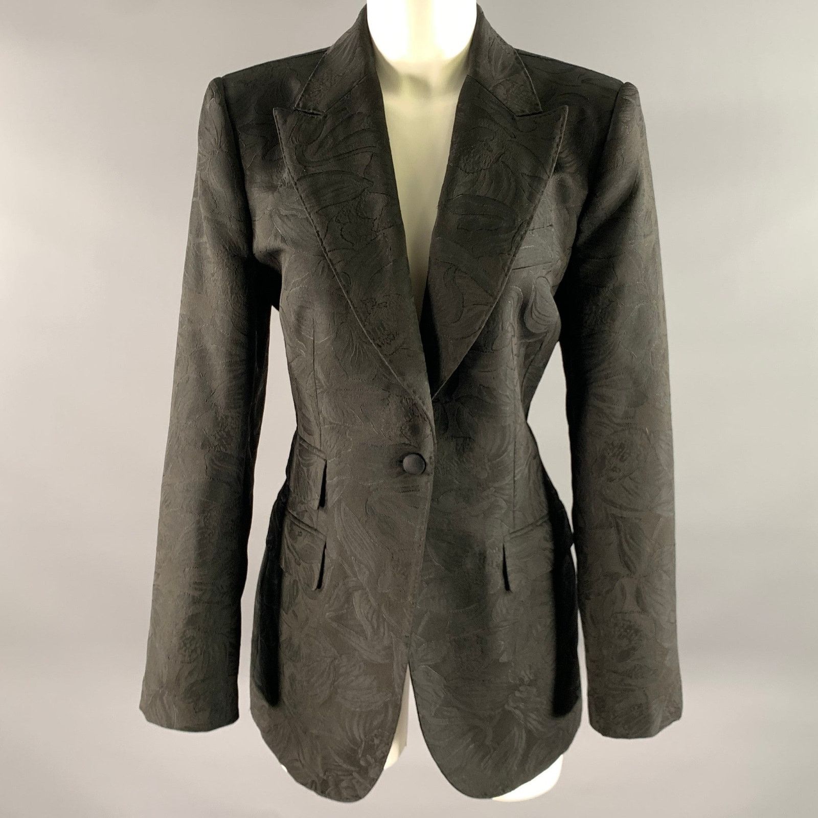 Dolce & Gabbana DOLCE & GABBANA Size 12 Black Floral Jaquard Blazer Size XL / US 12-14 / IT 48-50 - 1 Thumbnail
