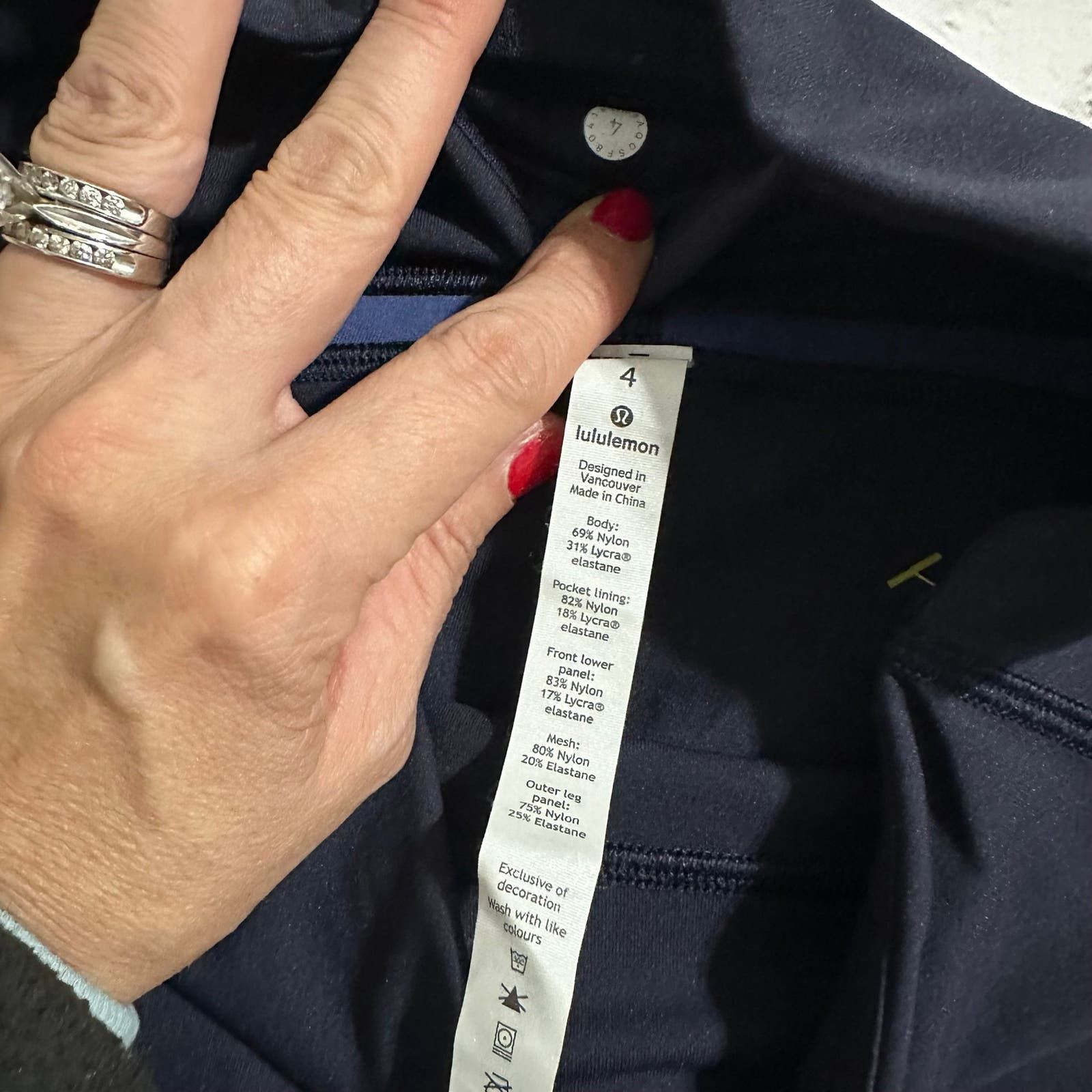 Lululemon lululemon leggings size 4 Size 27" / US 4 / IT 40 - 9 Thumbnail