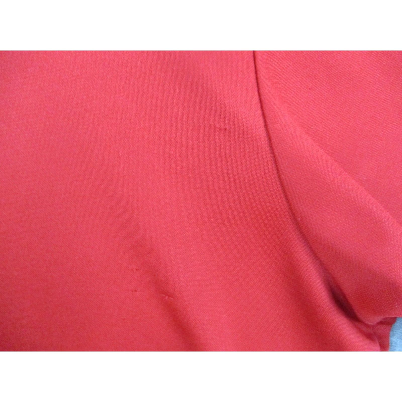 Nike VINTAGE Nike Sphere 90s Shirt 2XL Red Mens T-Shirt 90s Training F41204HIT Size US XXL / EU 58 / 5 - 5 Thumbnail
