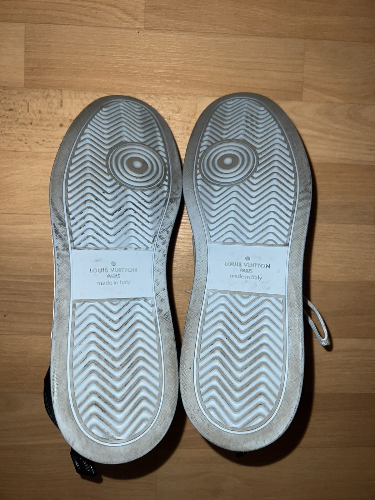Louis Vuitton Louis Vuitton Rivoli Sneaker Size US 12 / EU 45 - 9 Thumbnail