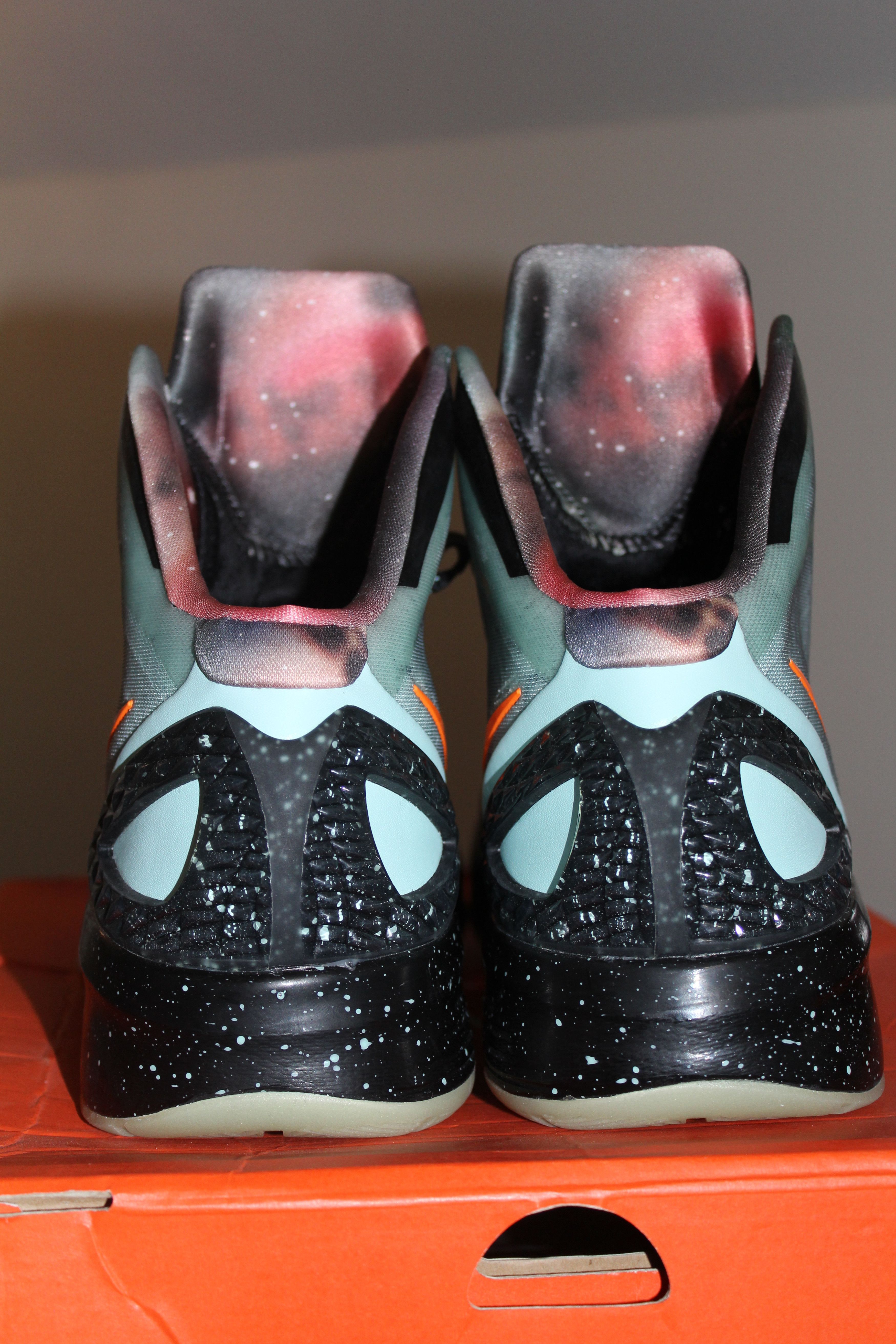 Nike Nike Air Zoom Hyperdunk 2011 Galaxy Blake Griffin Size 14 Size US 14 / EU 47 - 3 Thumbnail