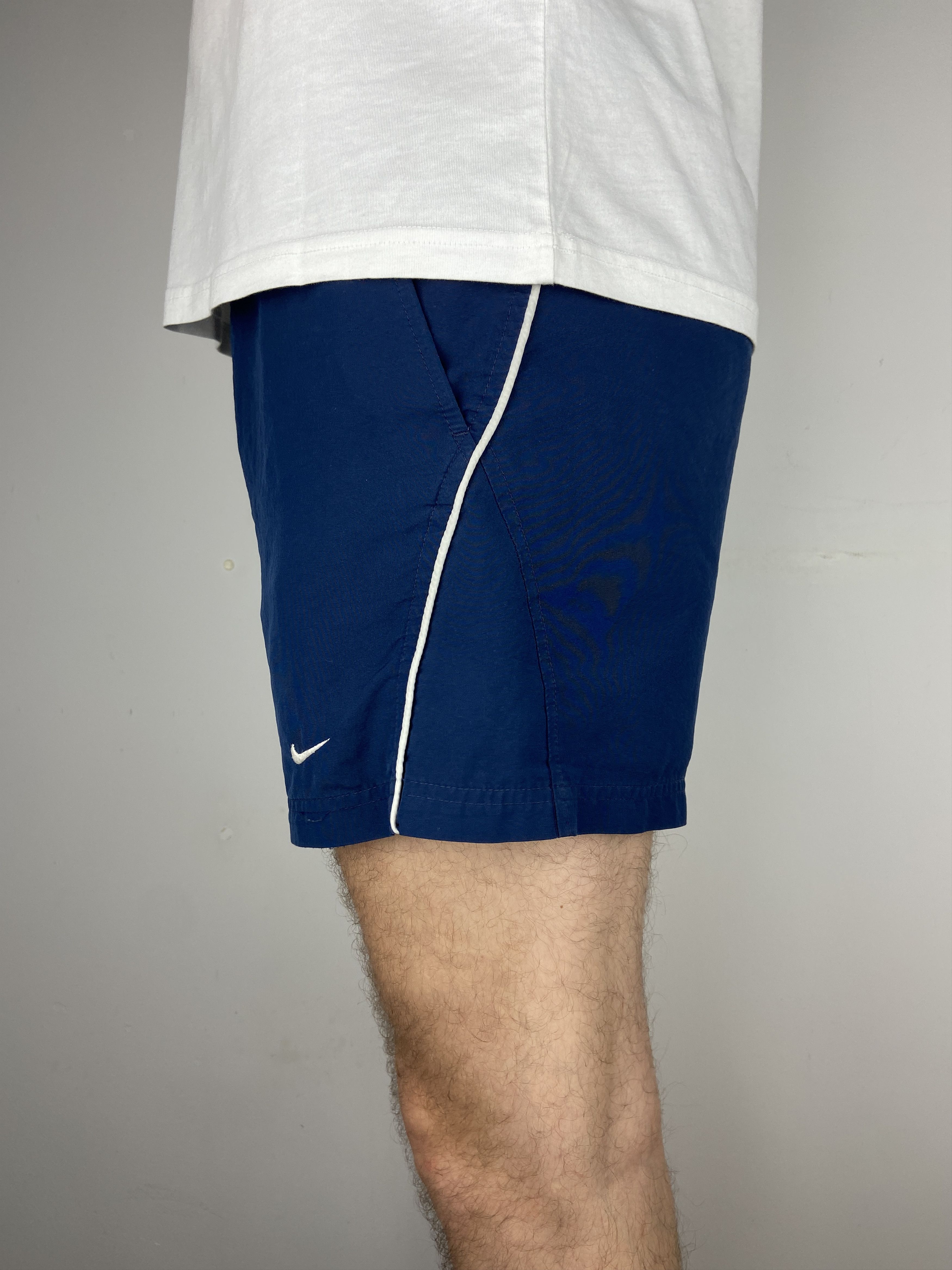 Nike Vintage Nike Mini Swoosh Logo Nylon Shorts Size US 32 / EU 48 - 8 Thumbnail