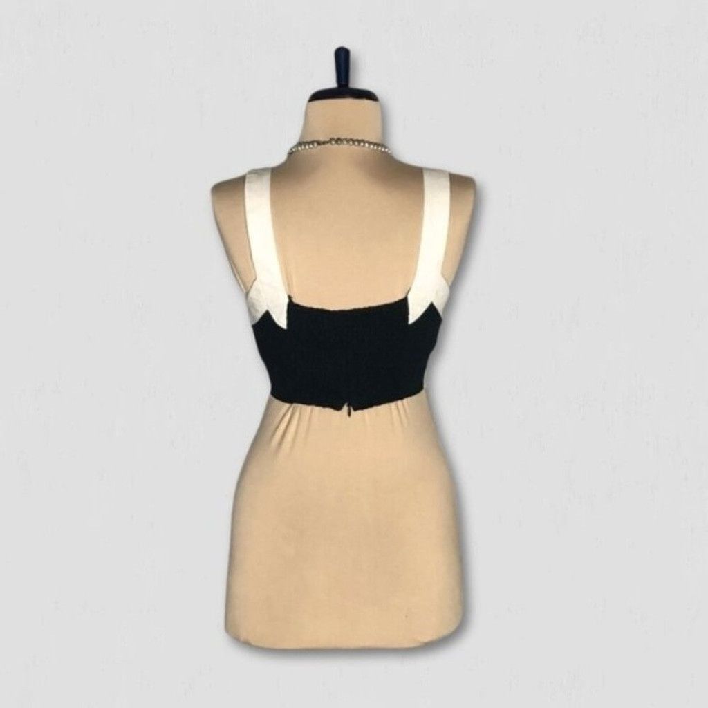 7 For All Mankind Colorblock Cropped Top Square Neckline Black/White sz XS Size XS / US 0-2 / IT 36-38 - 3 Thumbnail