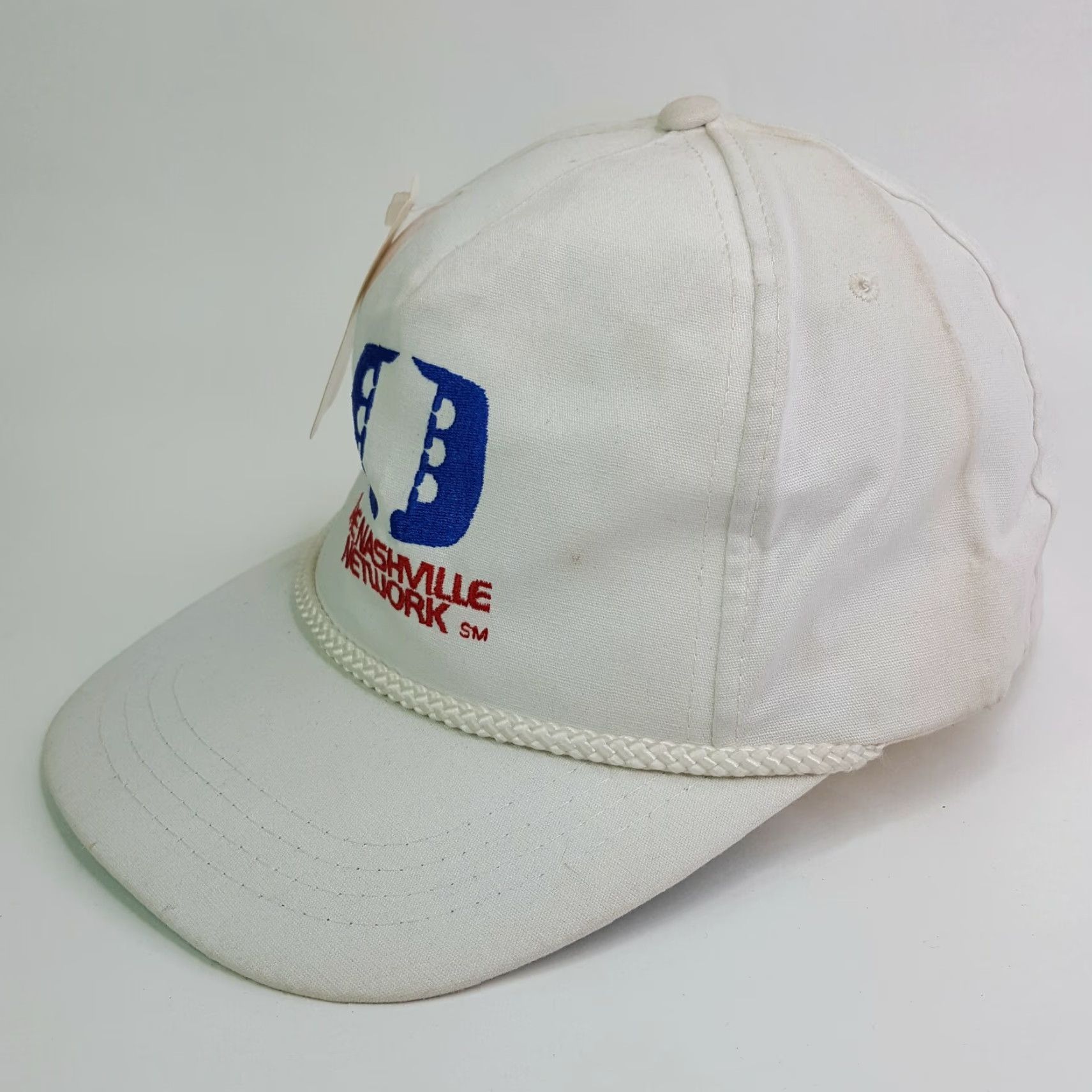 Vintage VINTAGE Nashville Network Trucker Hat Country Music TV Promo 90s Retro Cap Hat Men Adjustable White Yupoong Trucker Embroidered 90s Size ONE SIZE - 4 Thumbnail