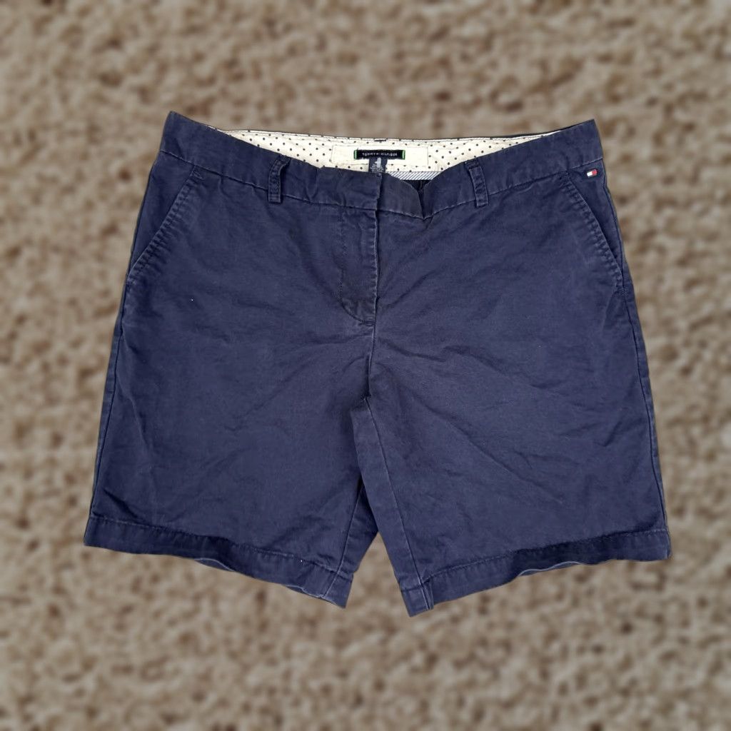 Tommy Hilfiger Tommy Hilfiger Shorts Womens 10 Blue Chino Twill Flat Front Casual Summer 32x8 Hem 8 in Pockets Logo Slim Classic Rise Mid-Blue Damen Women 10 Size 32" / US 10 / IT 46 - 1 Thumbnail