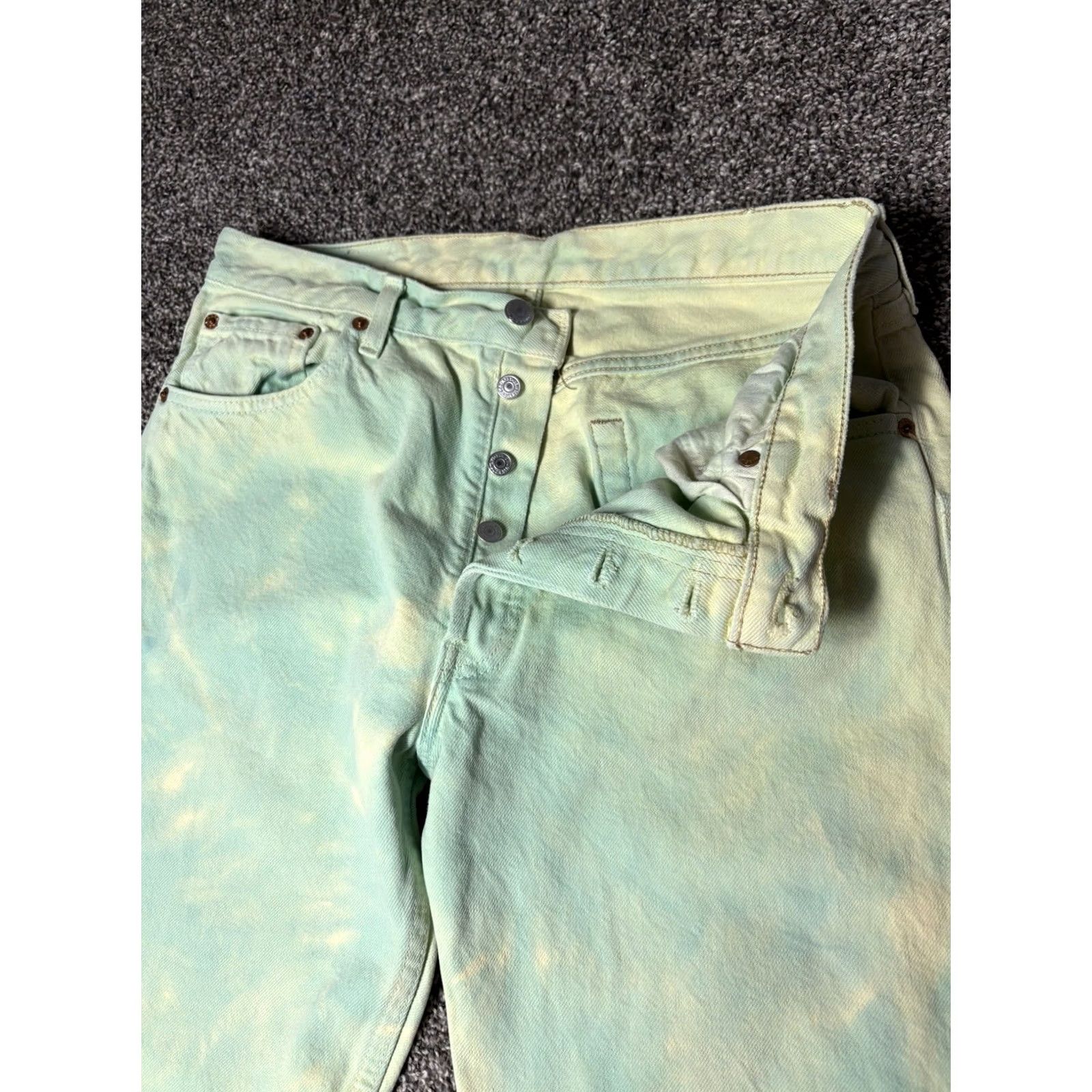 Levi's VINTAGE Levi's 501 Jeans Men Regular 32x35 Denim Blue Acid Wash Straight Leg Button Fly France Grunge 90s Logo Retro Classic Mens Size US 32 / EU 48 - 4 Thumbnail