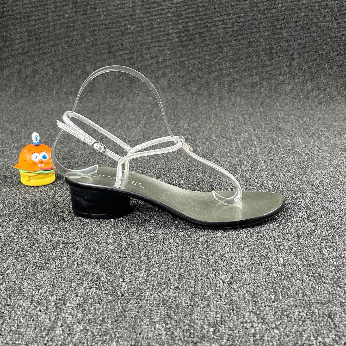 Chanel Chanel Silver Toe-Ring Sandals 38.5 Double C Size US 8 / IT 38 - 4 Thumbnail
