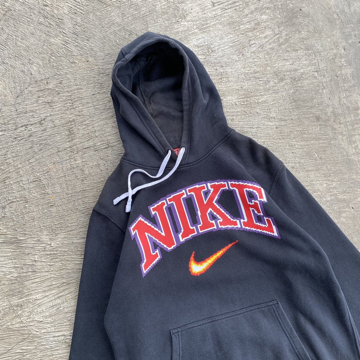 Nike × Vintage Vintage Nike Hoodie Sweatshirt Black Big Spellout Logo 90s Size US M / EU 48-50 / 2 - 2 Thumbnail