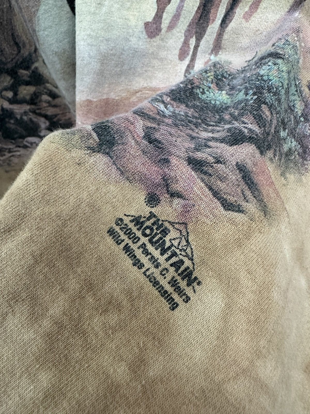 The Mountain Vintage ©️ 2000 The Mountain Wild Horse A49 Size US M / EU 48-50 / 2 - 3 Thumbnail