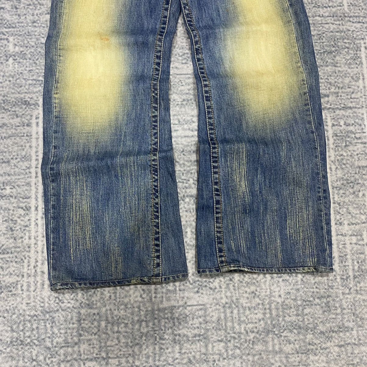 Japanese Brand Flare ☠️ Snow Buck Mud Wash Jeans Dirty Bootcut 90s Baggy Size US 32 / EU 48 - 4 Thumbnail