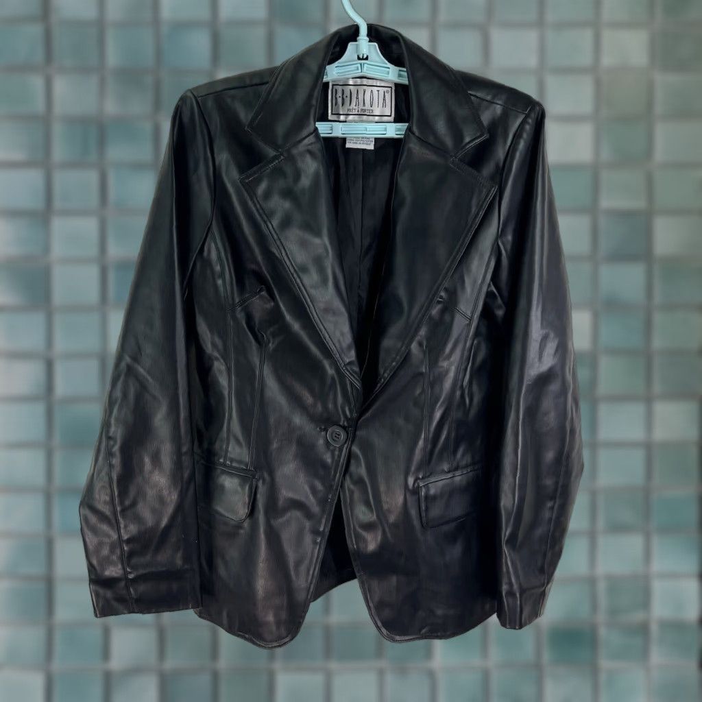 BB Dakota BB Dakota Black Faux Leather Notch Jacket Womens M Blazer Style Lined Pockets Solid Mid-Length Coat Vintage No Size M / US 6-8 / IT 42-44 - 1 Thumbnail