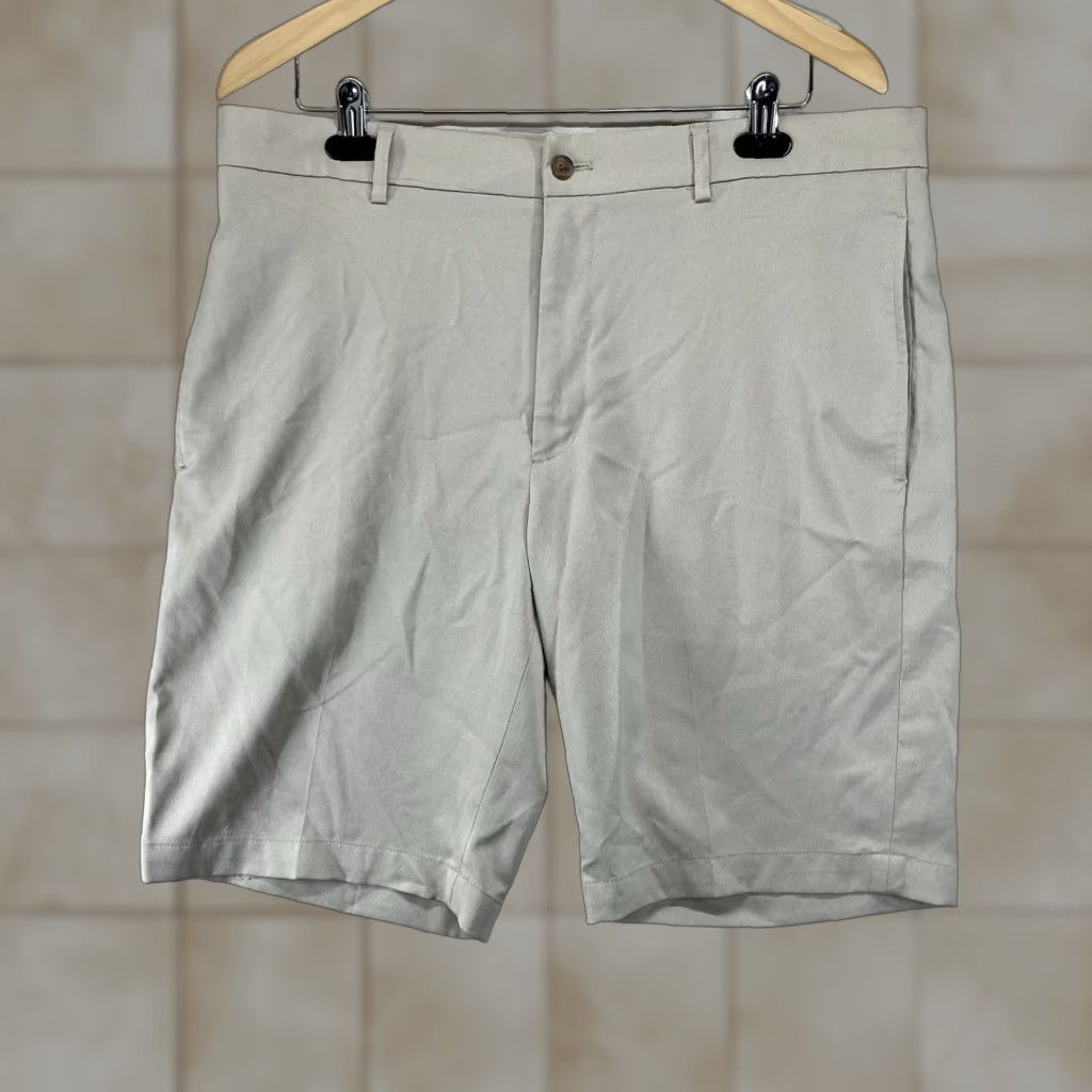 Vintage Walter Hagen Essentials Golf Shorts Men’s 36 (37x10) Light Khaki Stretch Size US 36 / EU 52 - 1 Thumbnail