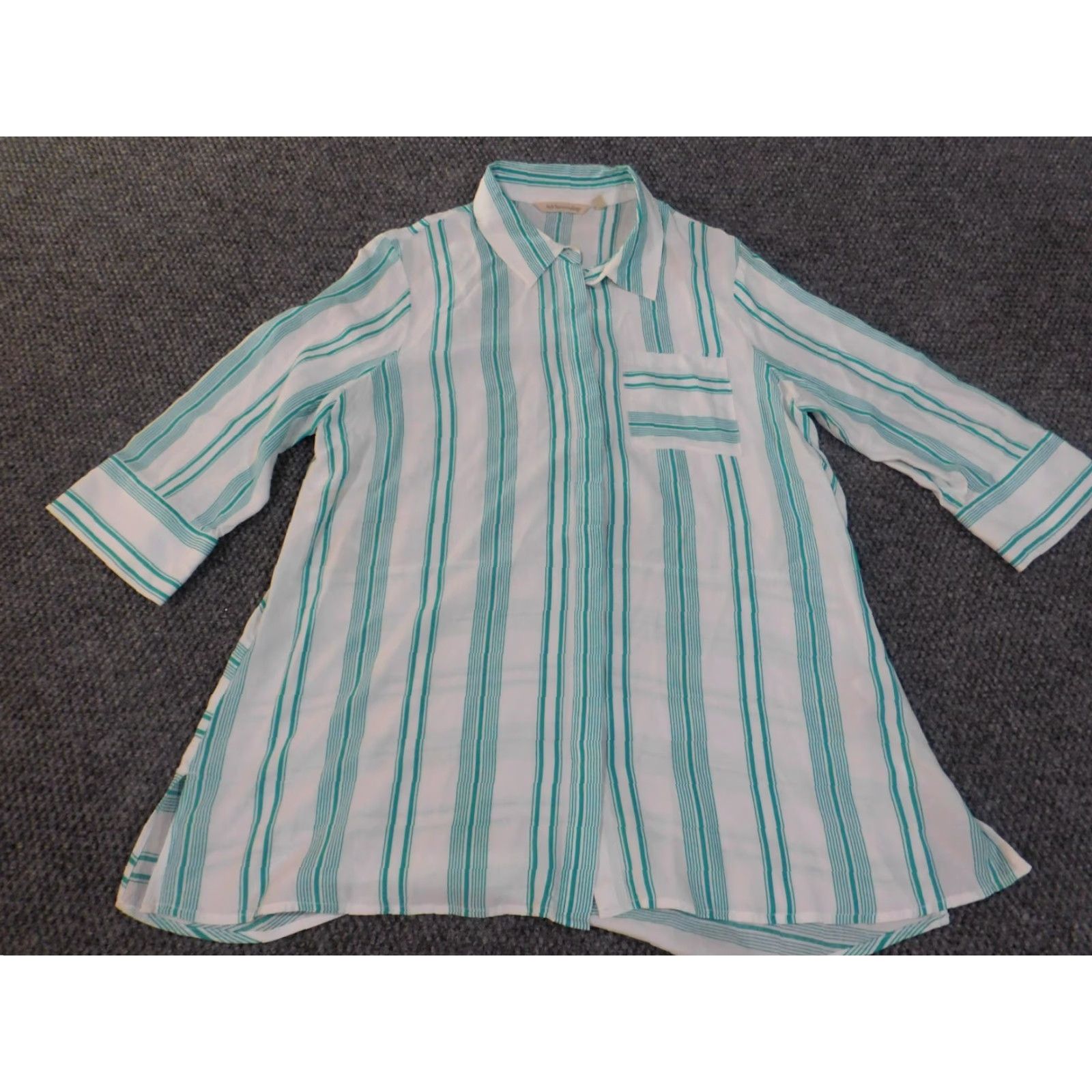 Soft Surroundings Soft Surroundings Button-Up Shirt Womens Medium Green Striped Viscose Knit Casual Size M / US 6-8 / IT 42-44 - 2 Thumbnail