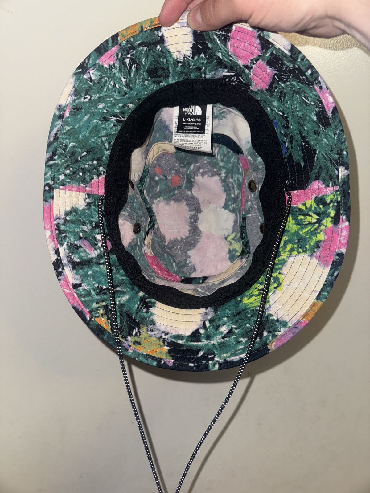 Supreme × The North Face Supreme TheNorthFace Flowers Bucket Hat Size ONE SIZE - 7 Thumbnail