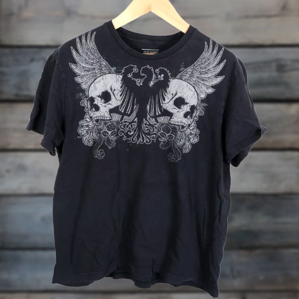 Old Navy VINTAGE Old Navy Skull Wings Graphic Print T-Shirt XL Black Cotton Crew Neck Men XL Retro 2000s Musics MMA Size US XL / EU 56 / 4 - 1 Thumbnail