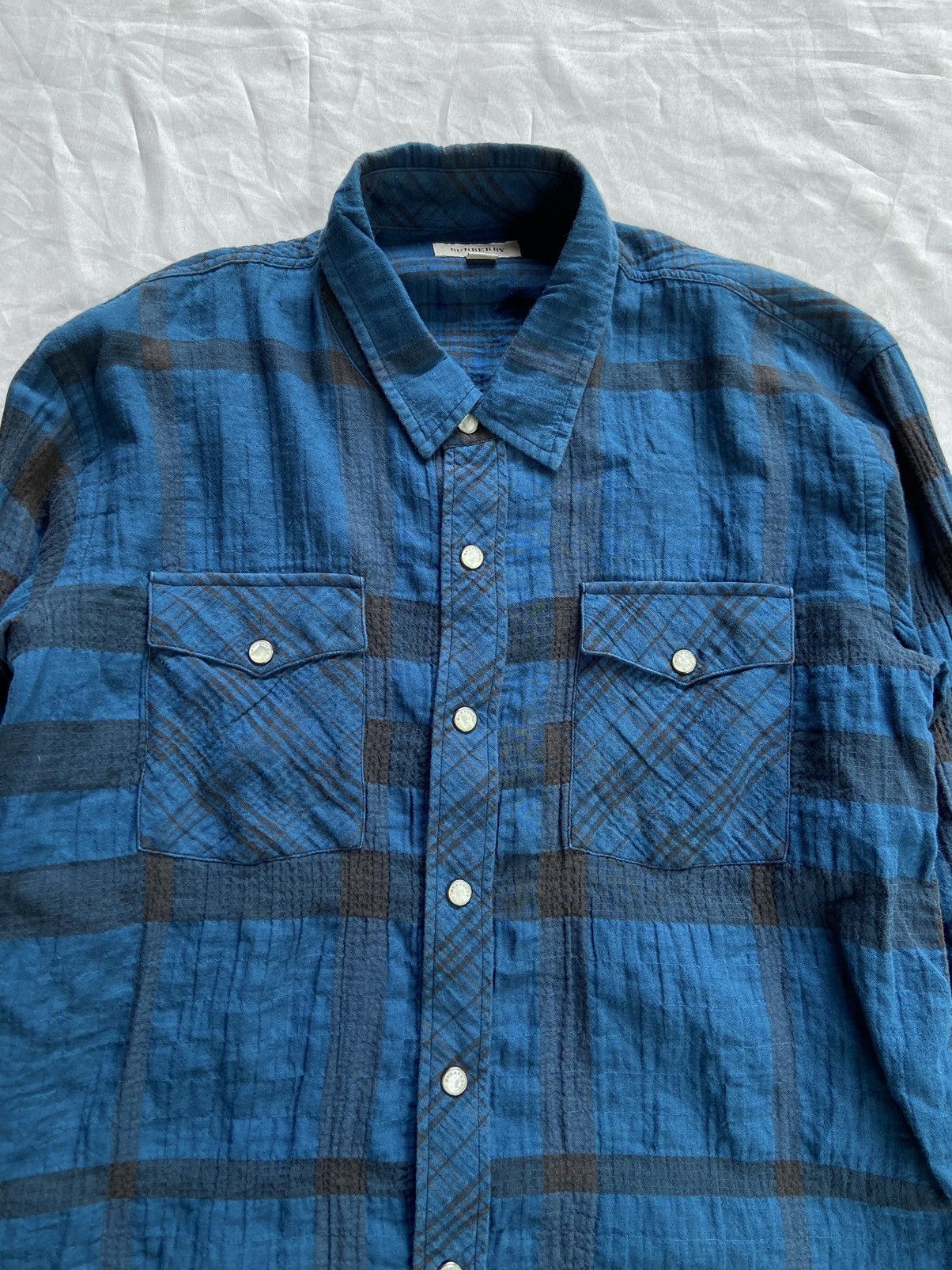 Burberry BURBERRY CASUAL PLAID BUTTON DOWN SHIRT Size US M / EU 48-50 / 2 - 5 Thumbnail