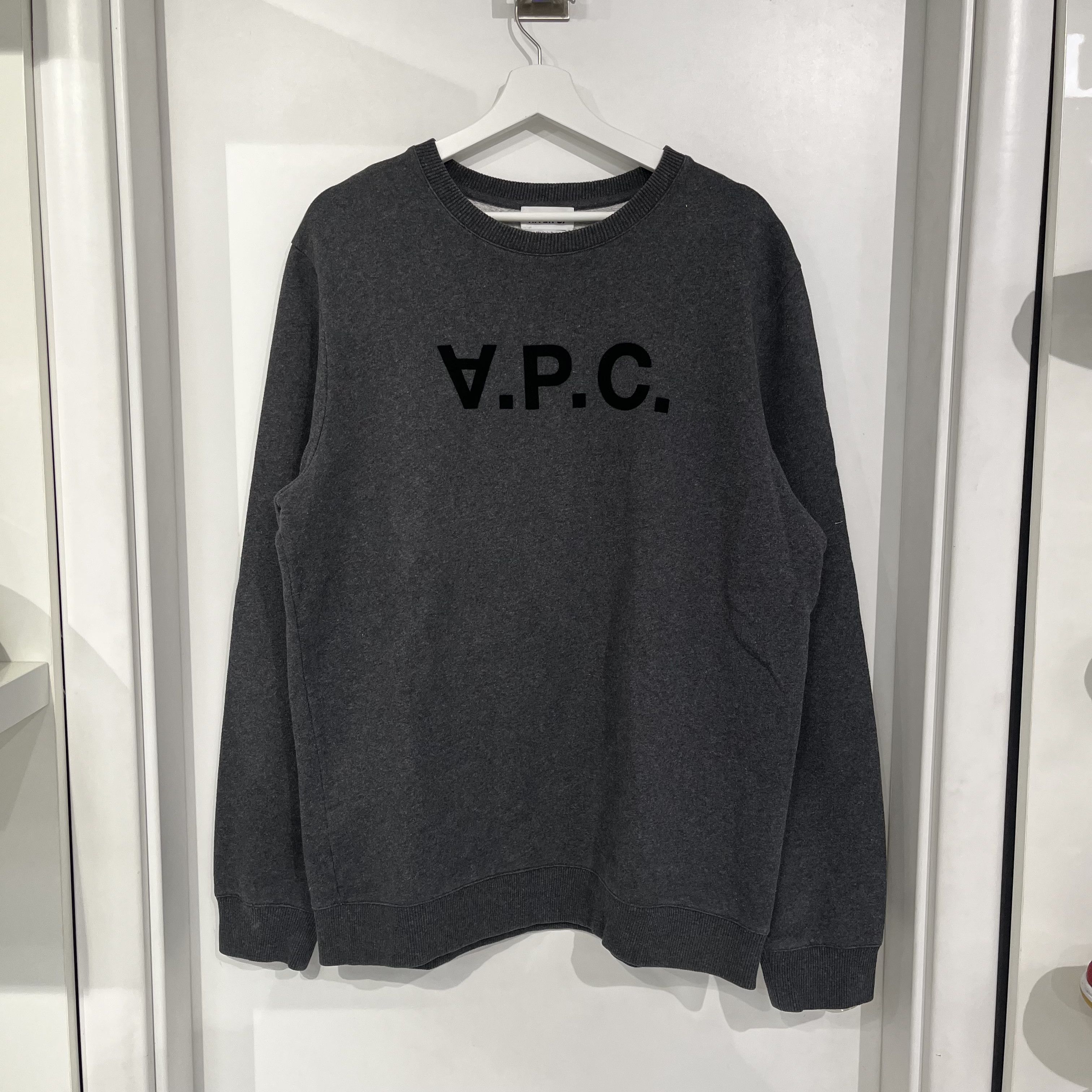 A.P.C. A.P.C. Crewneck Grey Size US XXL / EU 58 / 5 - 1 Thumbnail