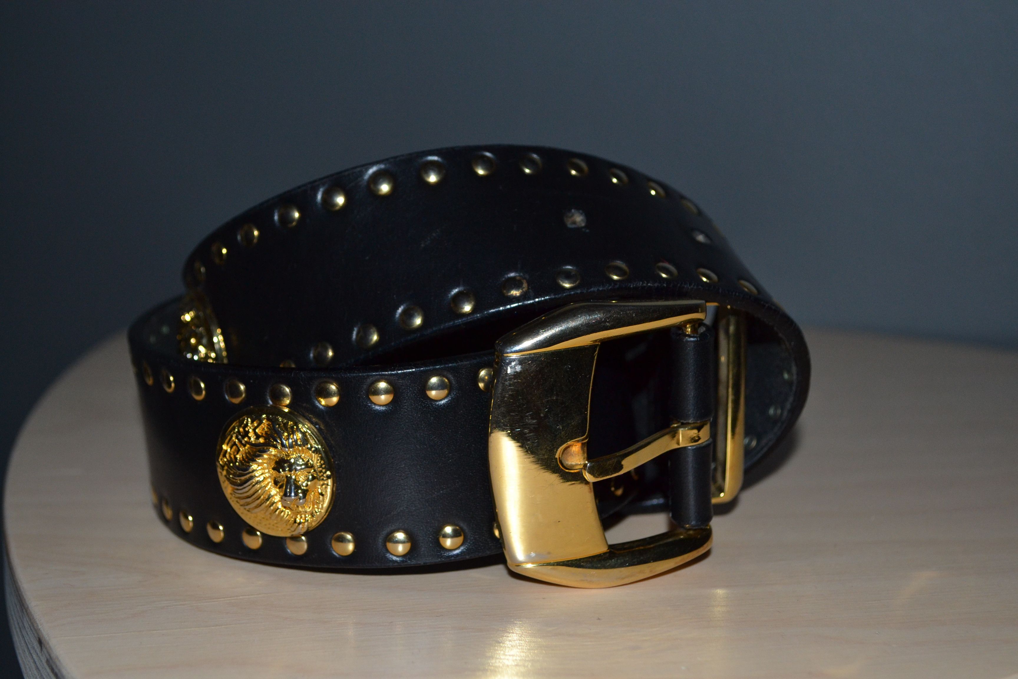 Versace × Versus Versace × Vintage Versace Gianni Versus Vintage Belt Lion Stud Leather 65/26 Size ONE SIZE - 4 Thumbnail