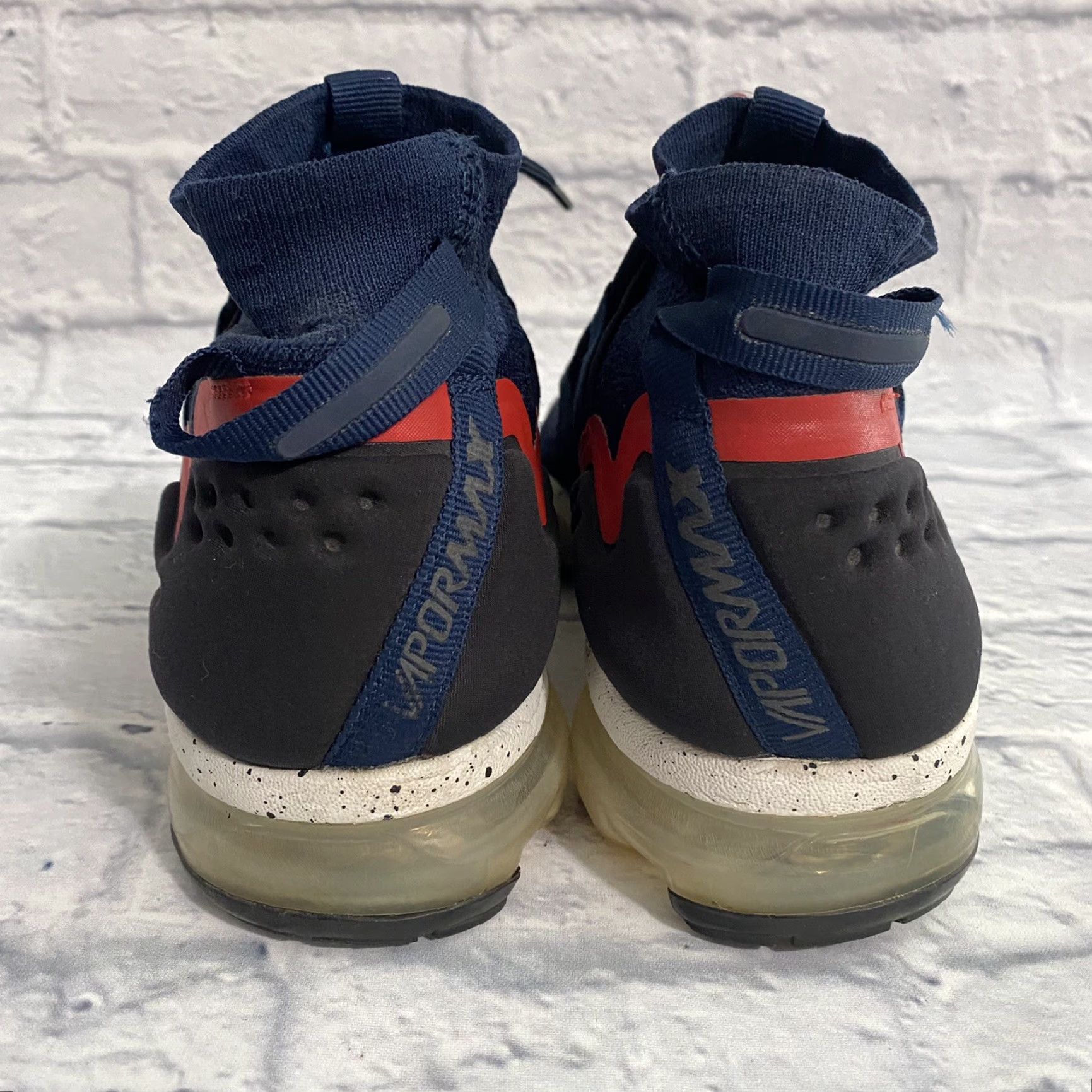 Nike Nike Air VaporMax Flyknit Utility Mens Size 9 College Navy White Red Sneaker Size US 8 / EU 41 - 5 Thumbnail