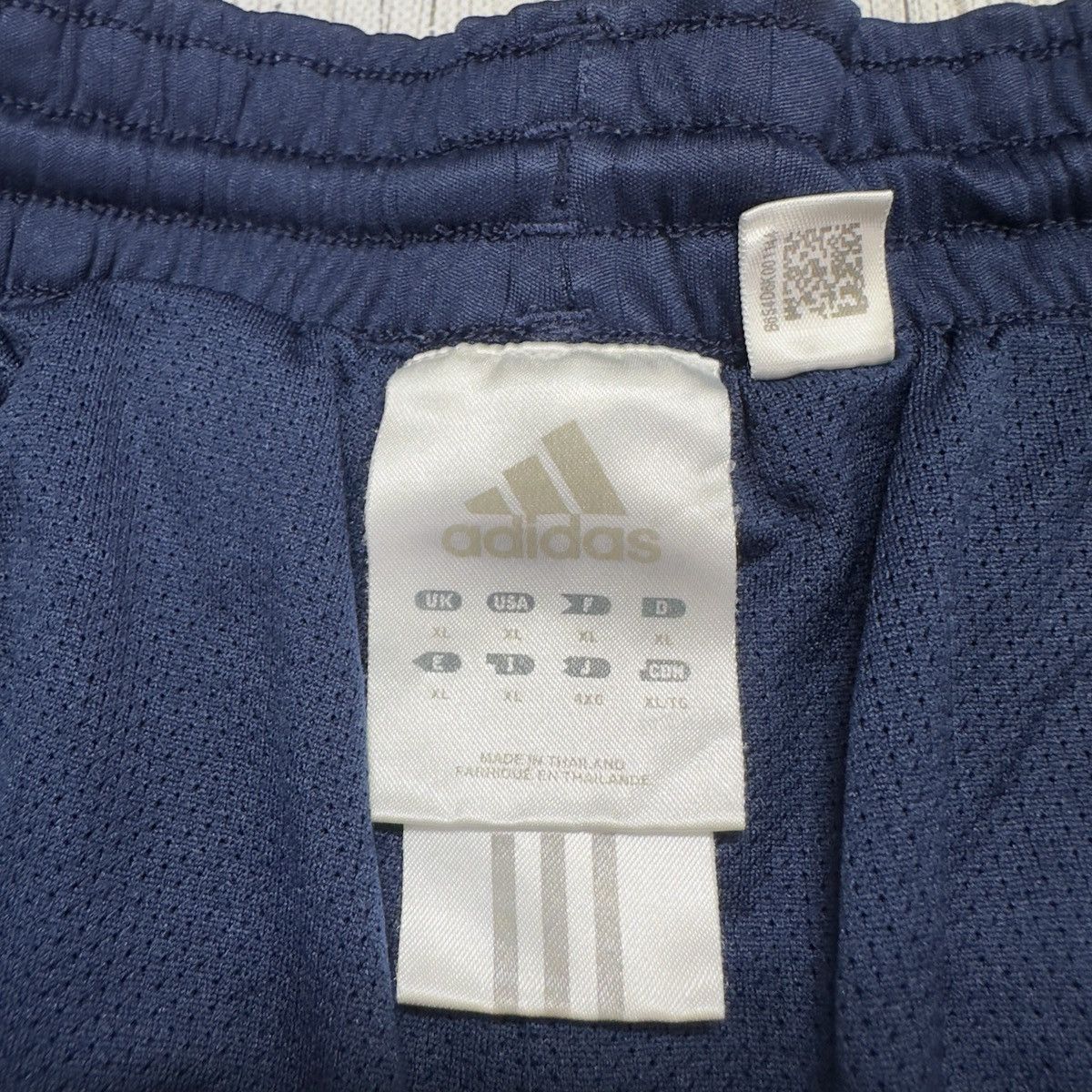 Adidas × Vintage Vintage Adidas shorts Size US 36 / EU 52 - 4 Thumbnail