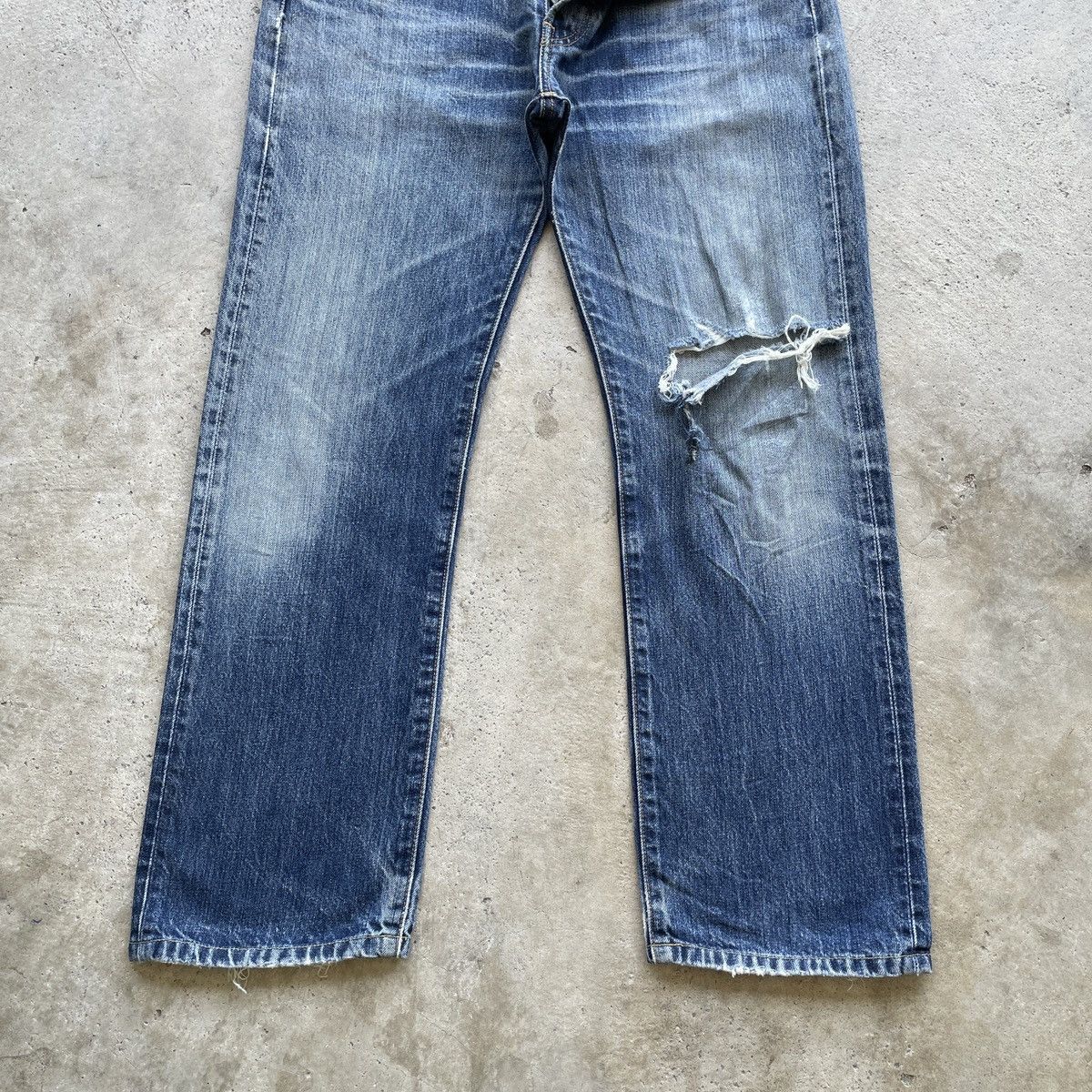 Levi's Vintage Levi’s 501 Ripped Jeans Faded Distressed Denim Pants Size US 33 - 4 Thumbnail