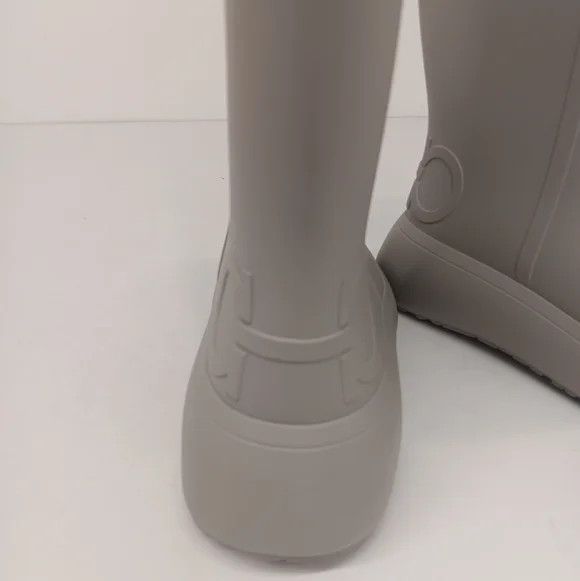 Salvatore Ferragamo Ferragamo Men's Gancini Detail Light Grey Rain Boots - Sz 7 Size US 7 / EU 40 - 11 Thumbnail