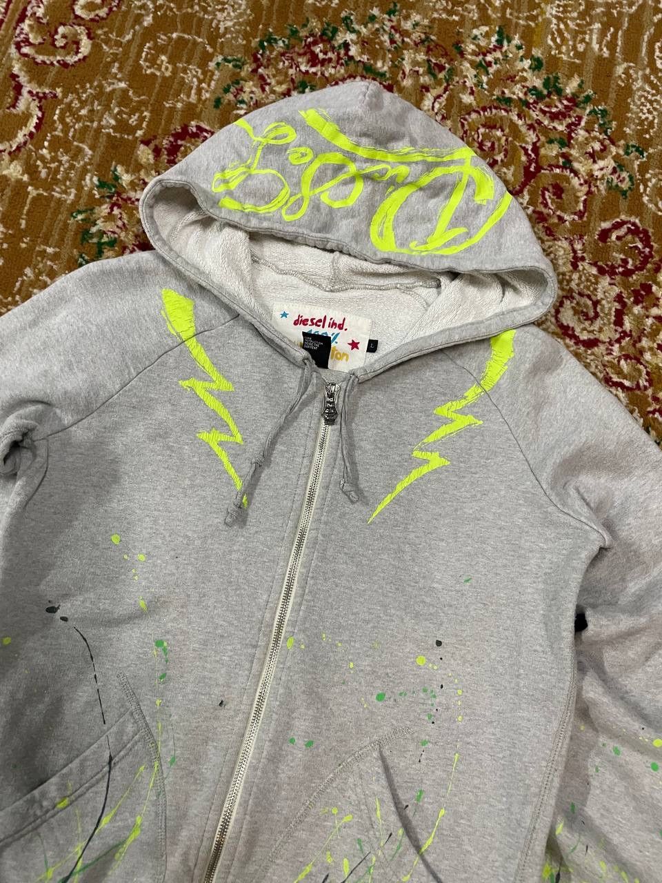 Diesel DIESEL IHD DOODLE PAINT Size US L / EU 52-54 / 3 - 3 Thumbnail
