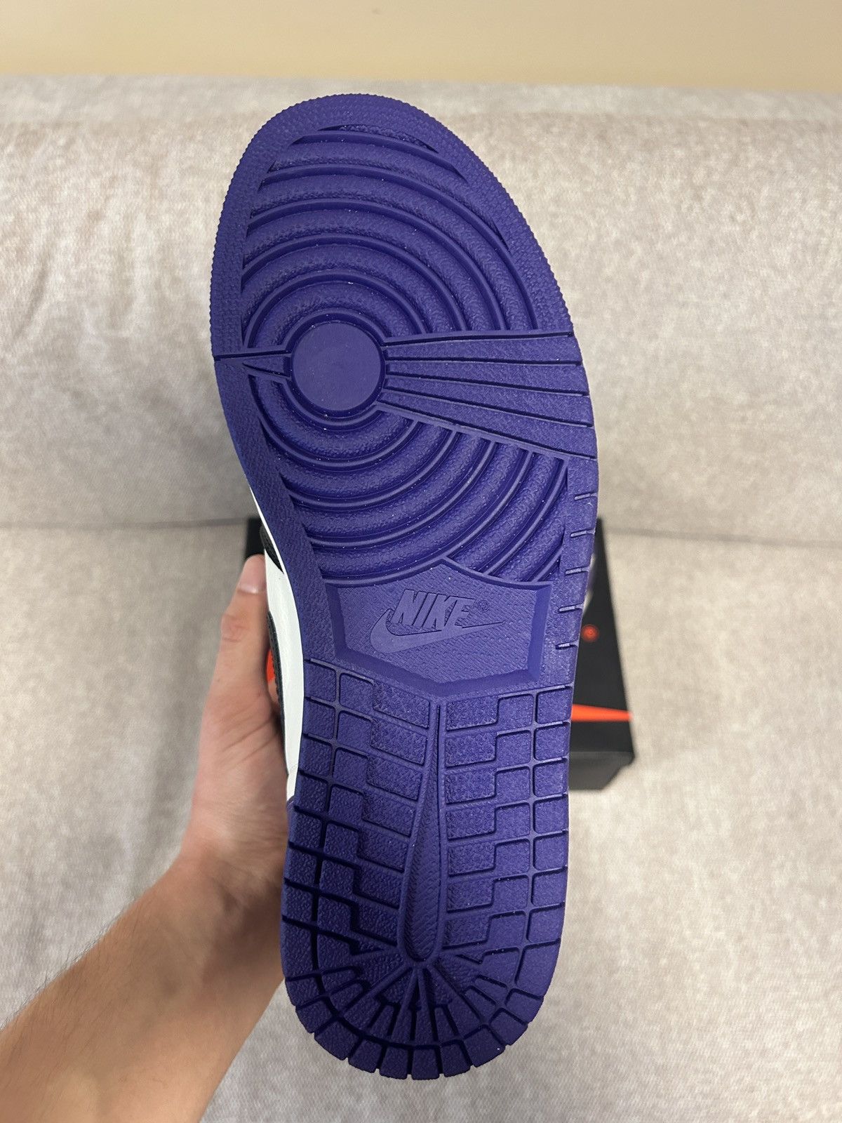 Jordan Brand × Nike Jordan 1 High Court Purple 1.0 Size US 10 / EU 43 - 6 Thumbnail