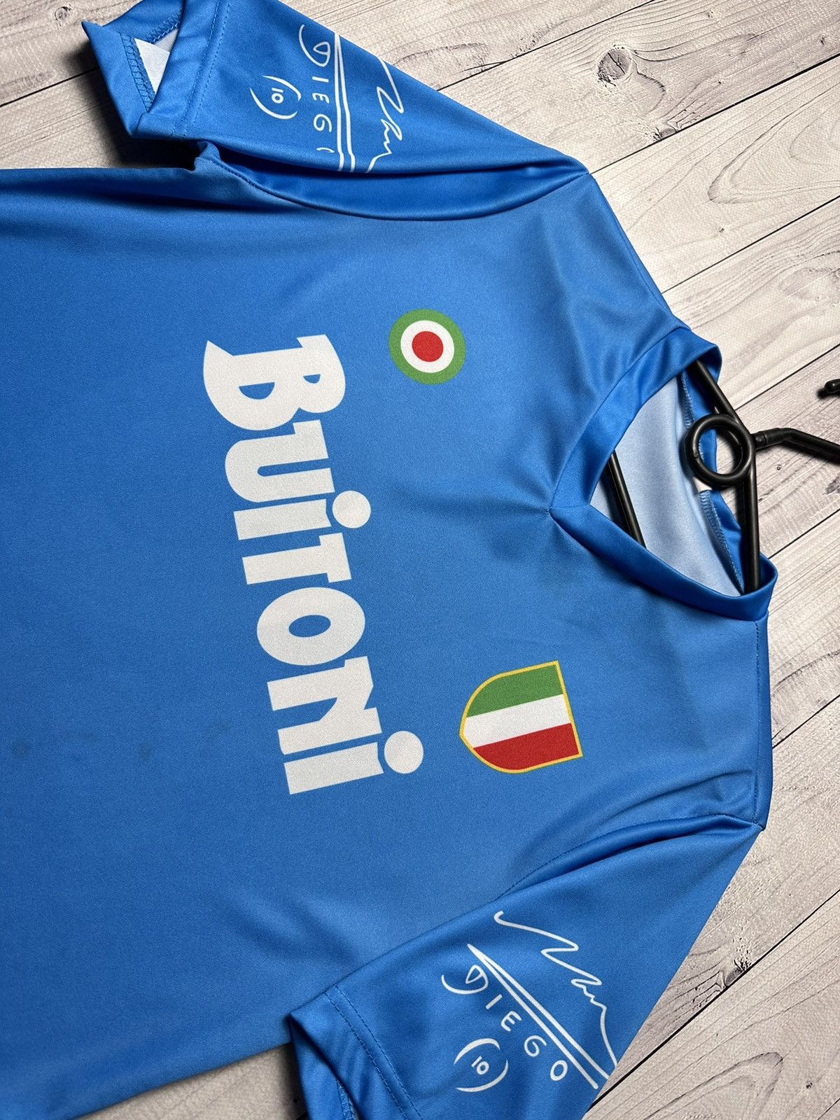 Vintage Vintage Maradona soccer jersey Napoli size M Size US M / EU 48-50 / 2 - 5 Thumbnail
