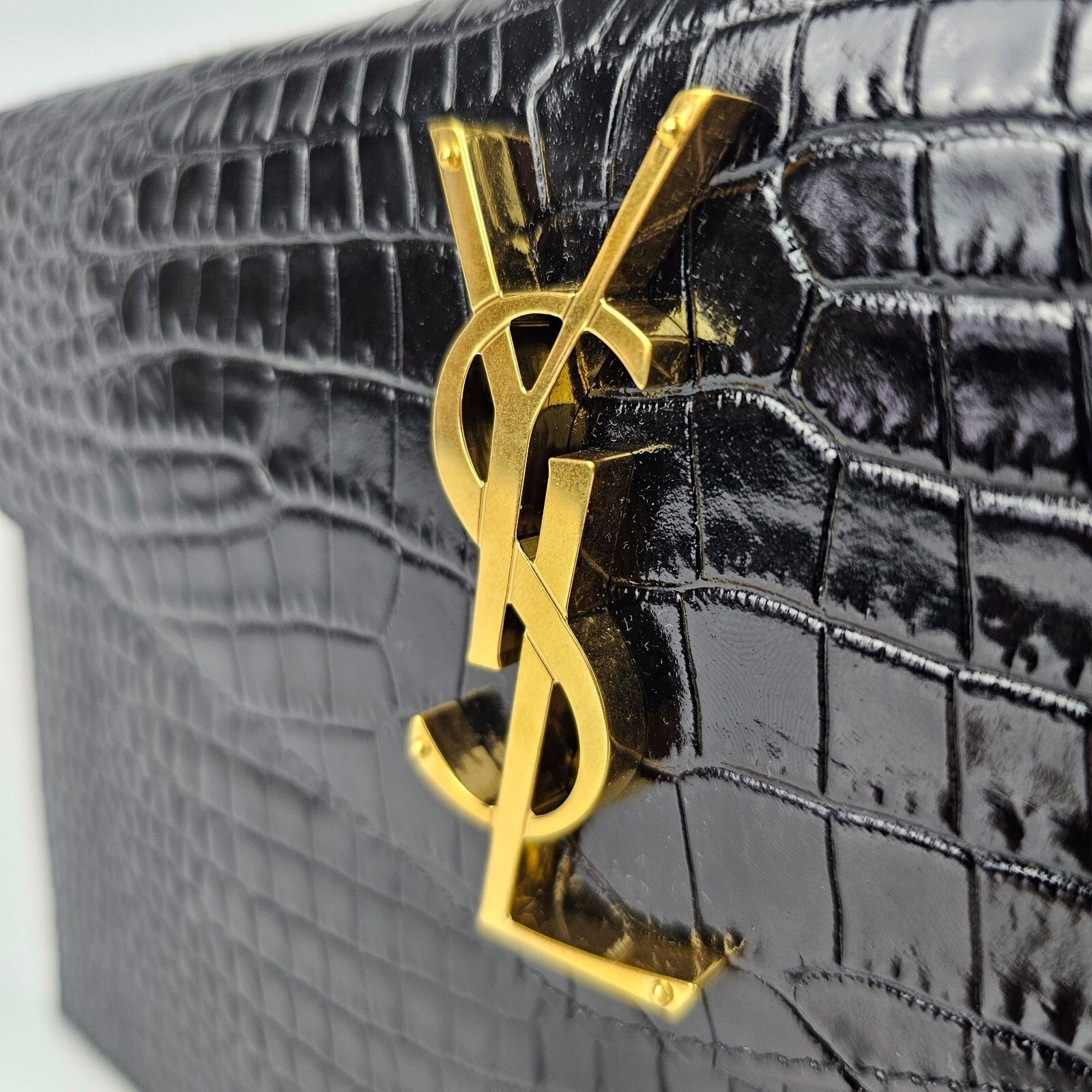 Saint Laurent Paris SAINT LAURENT Medium Uptown Envelope Embossed Black Leather Size ONE SIZE - 4 Thumbnail